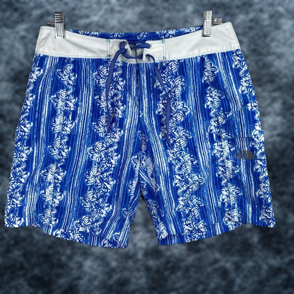 The North Face The North Face Women Swim Shorts 6 Blue Floral Unlined Quick Dry Drawstring Size 28" / US 6 / IT 42 - 1 Thumbnail