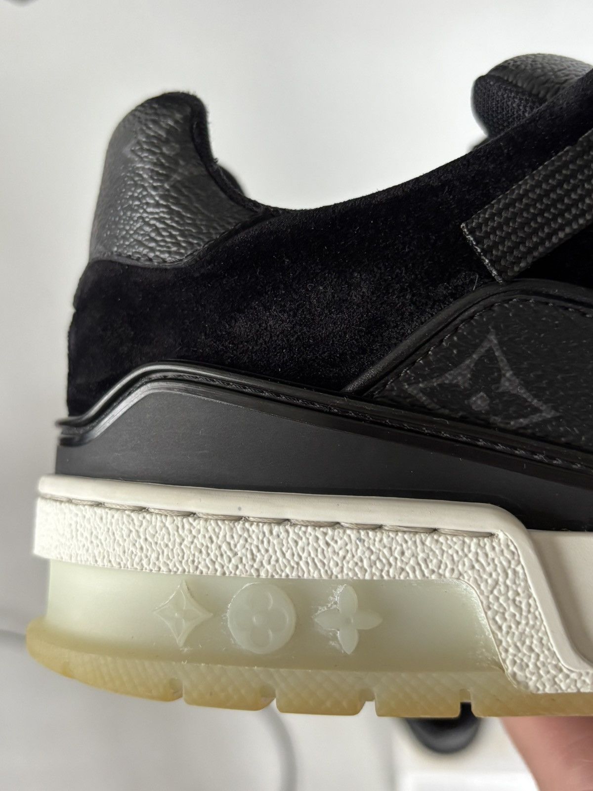 Louis Vuitton Louis Vuitton Trainers Monogram sneakers Size US 9 / EU 42 - 9 Thumbnail