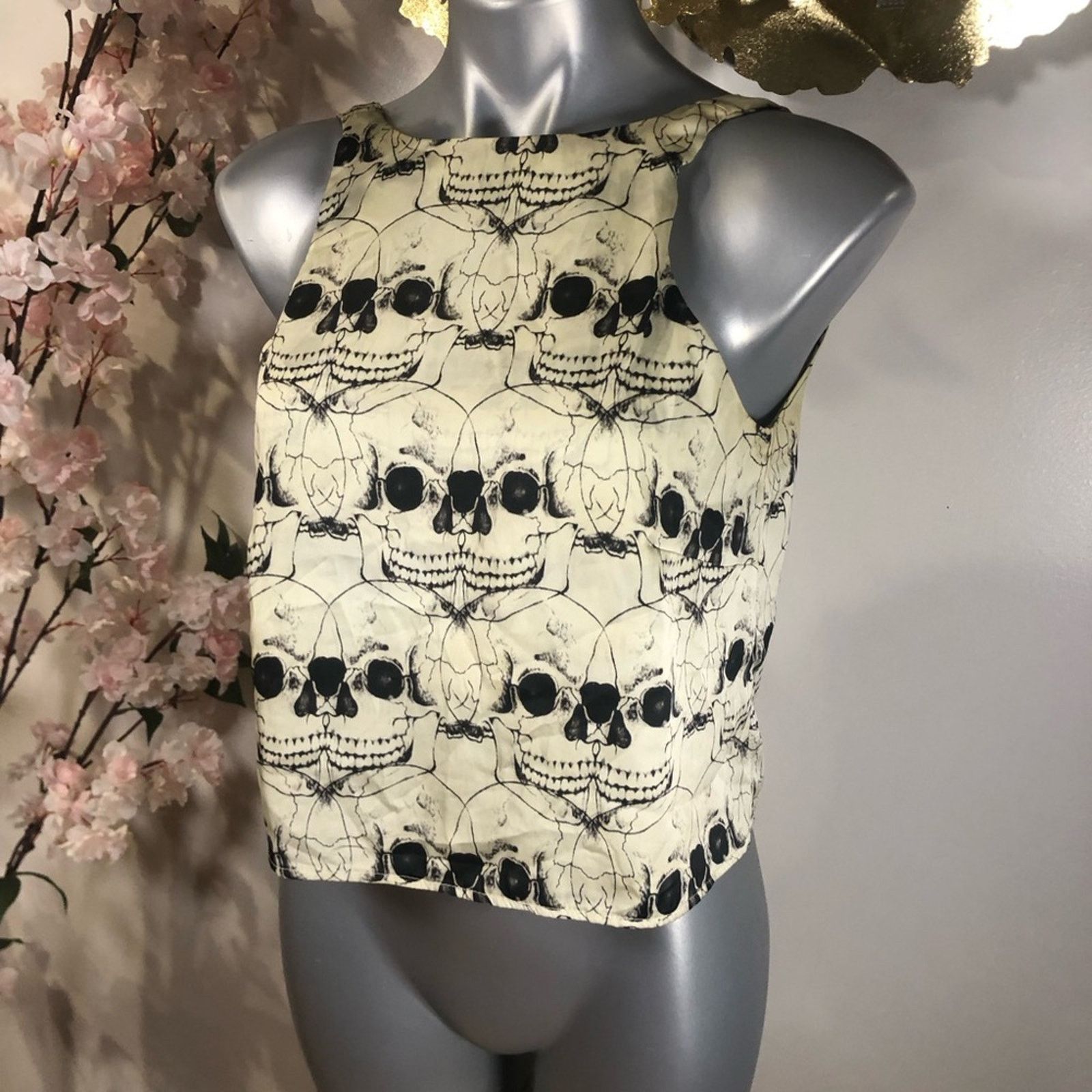 NBDN Nobrandedon Silk blouse skull design scoop open back. Size S / US 4 / IT 40 - 2 Thumbnail