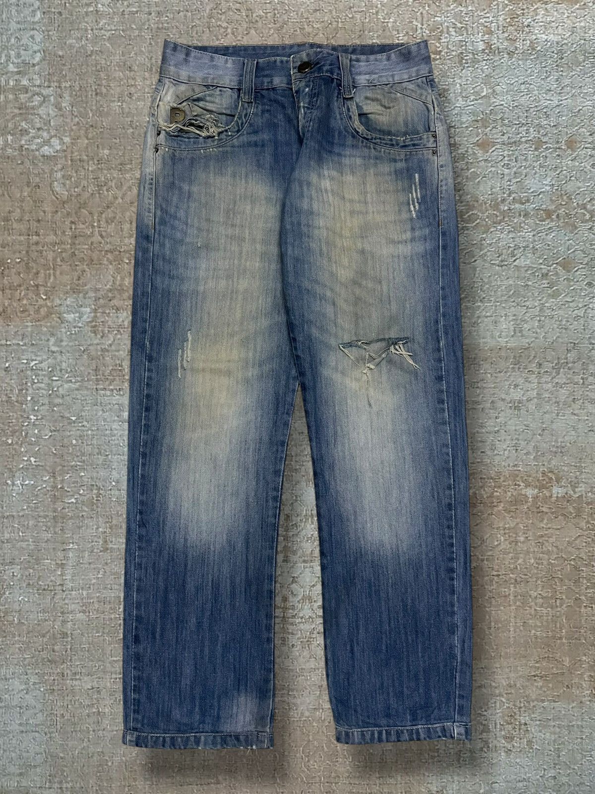 Japanese Brand Vintage 1990s Designer Republica Distressed Mudwash Denim Size US 31 - 1 Thumbnail