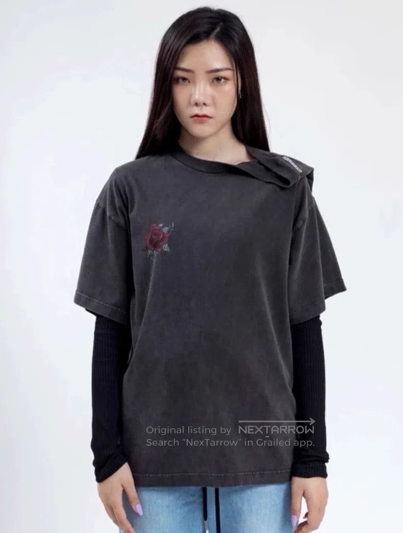 Y/Project Y/Project Size XS Grey rose design makes old short sleeves. Size XS / US 0-2 / IT 36-38 - 8 Thumbnail