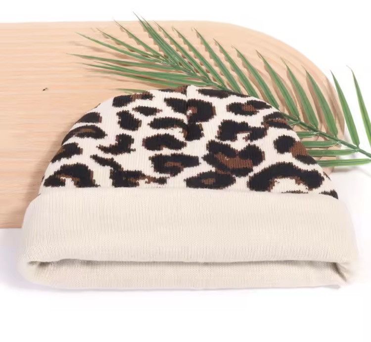 Japanese Brand Leopard Autumn Winter Causal Hip Hop Beani Size ONE SIZE - 2 Thumbnail