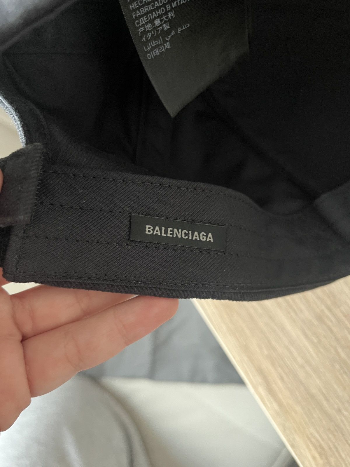Balenciaga Balenciaga Cap Size 28 - 4 Thumbnail