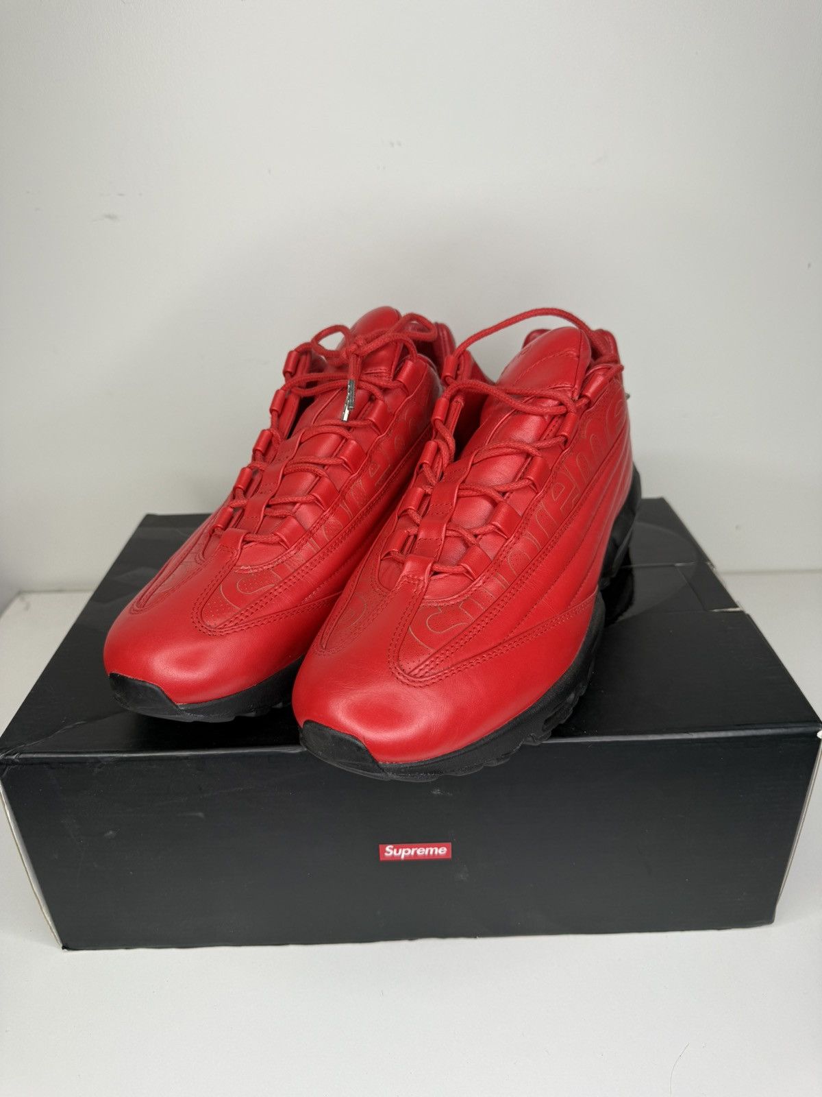 Nike × Supreme Supreme 95 Lux Size US 10 / EU 43 - 1 Thumbnail