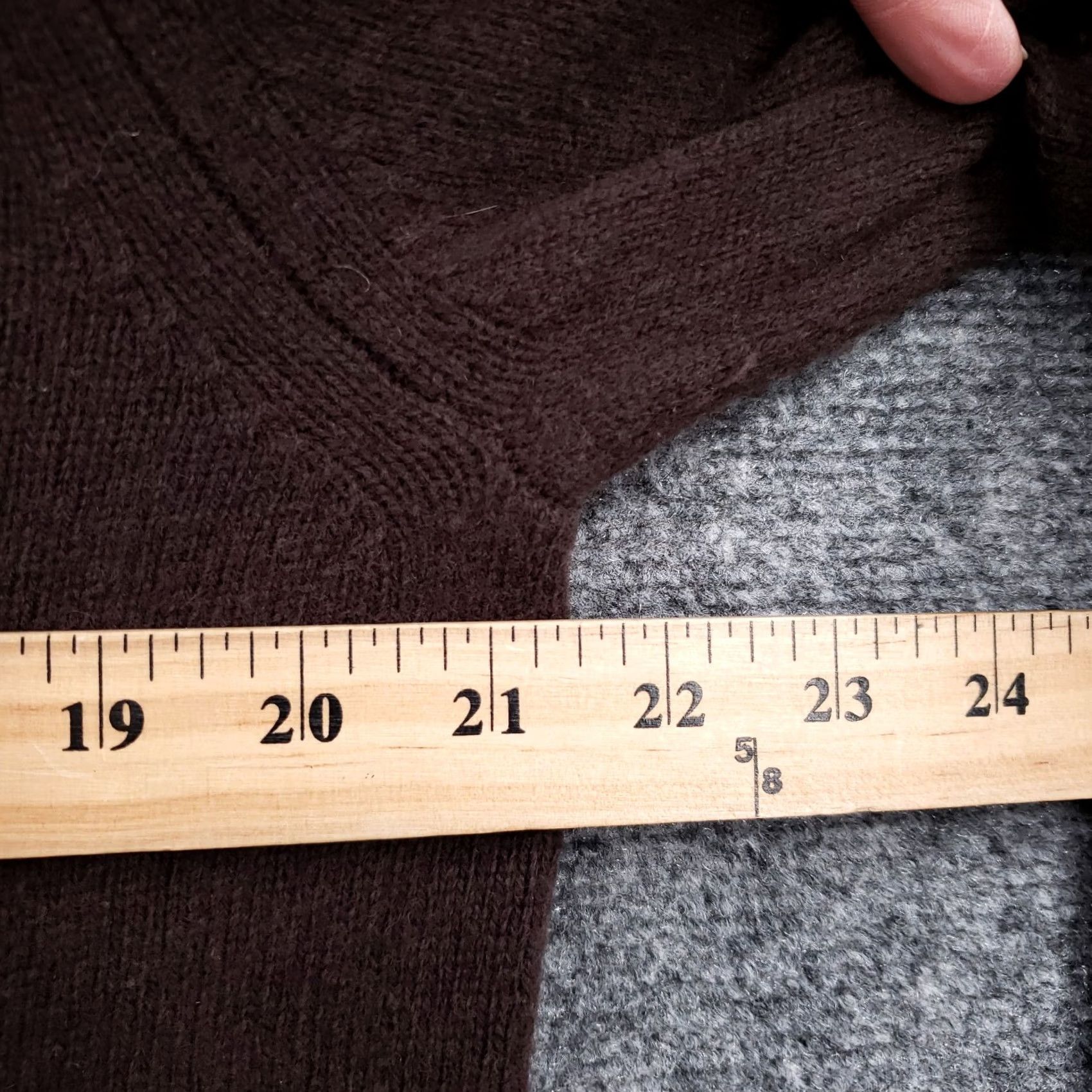 Express Express Sweater Mens L Brown Lambswool Pullover V Neck Long Sleeve Knitted Size US L / EU 52-54 / 3 - 6 Thumbnail