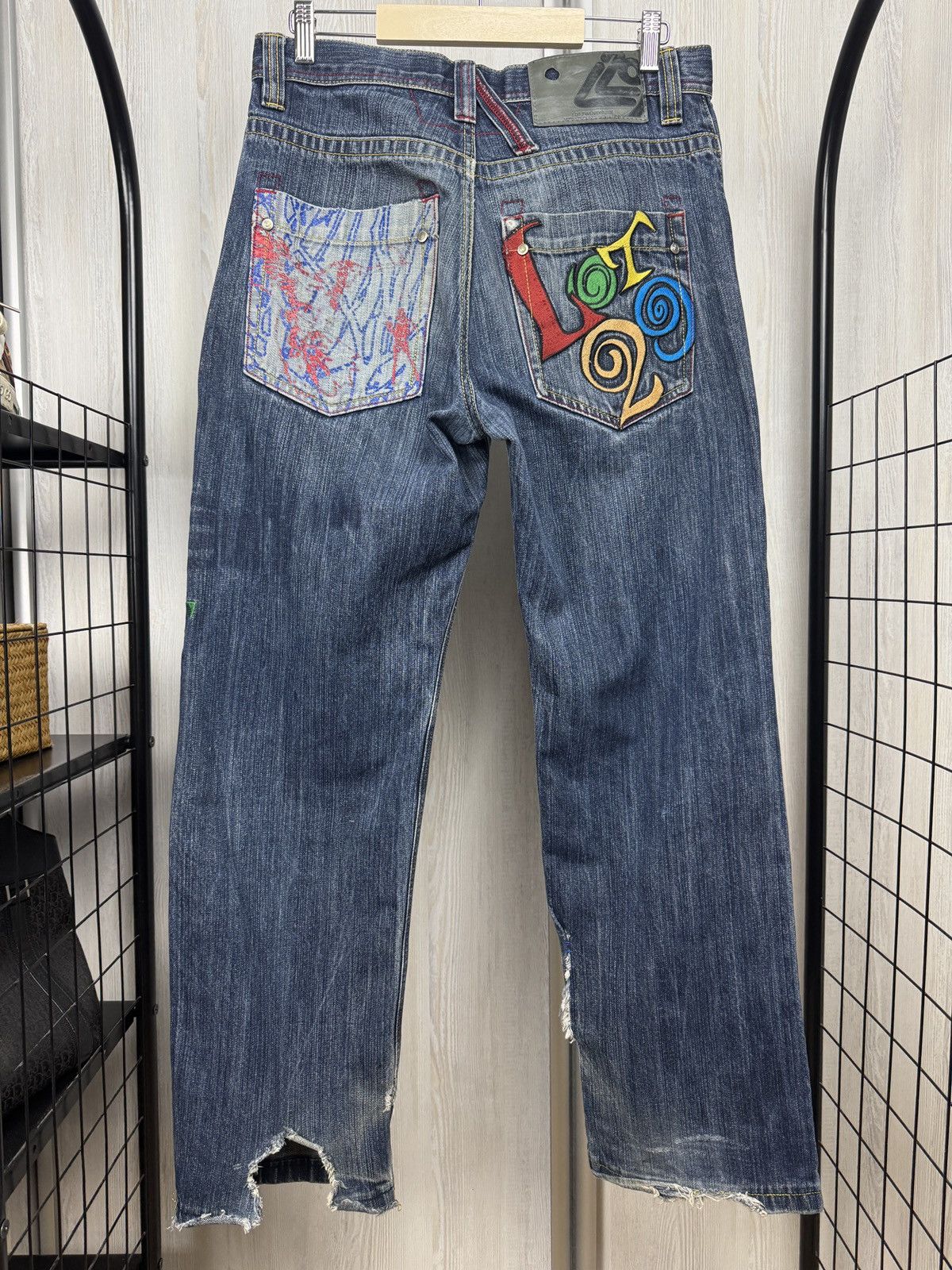 Other Lot 29 Jeans Looney Tunes Denim Gimmy Da Loot Distressed Size US 30 / EU 46 - 2 Thumbnail