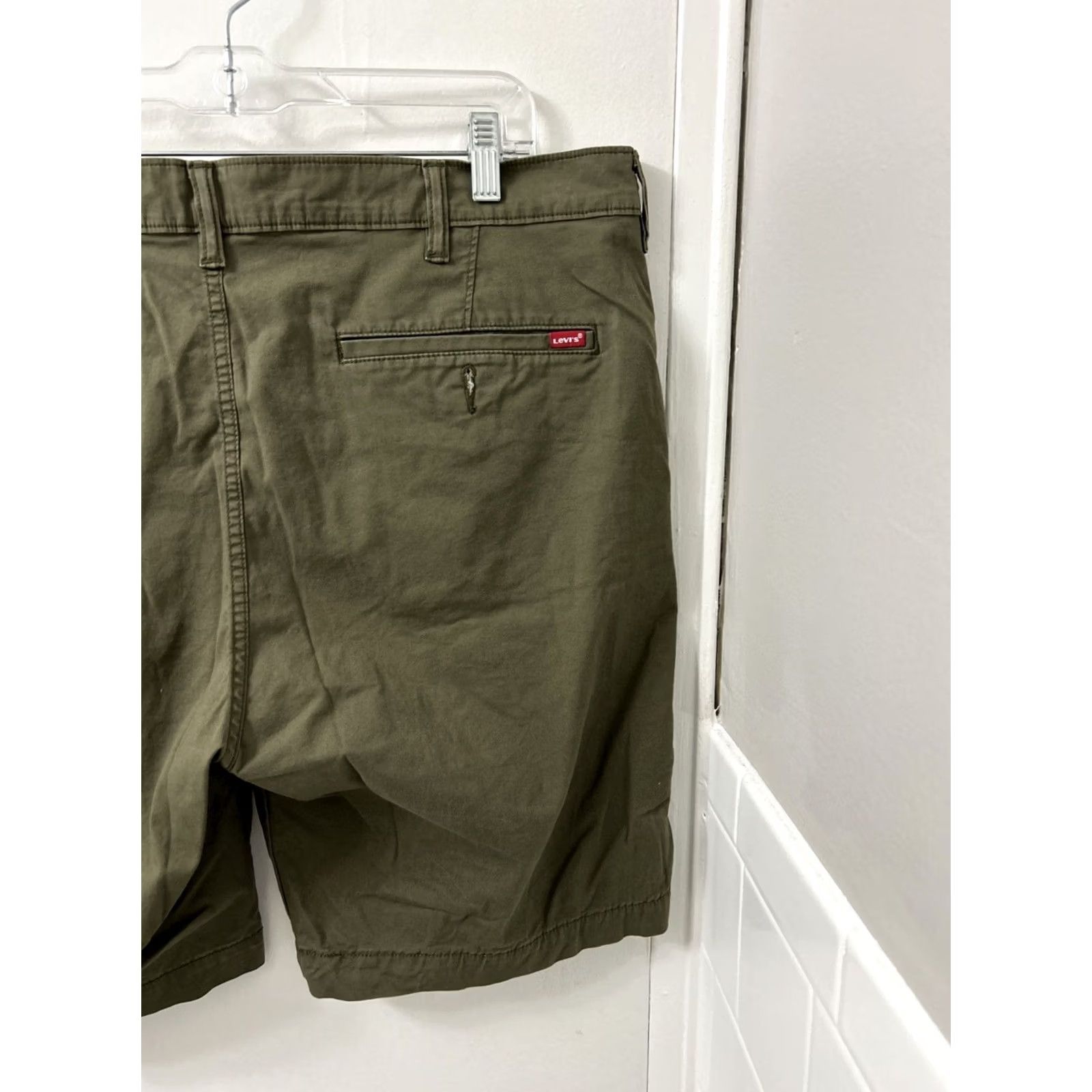 Levi's Levi's XX Chino Shorts Mens 40 Green Canvas Cotton Flat Front Casual Travel Regular Fit Pockets Zip Front Size US 40 / EU 56 - 6 Thumbnail
