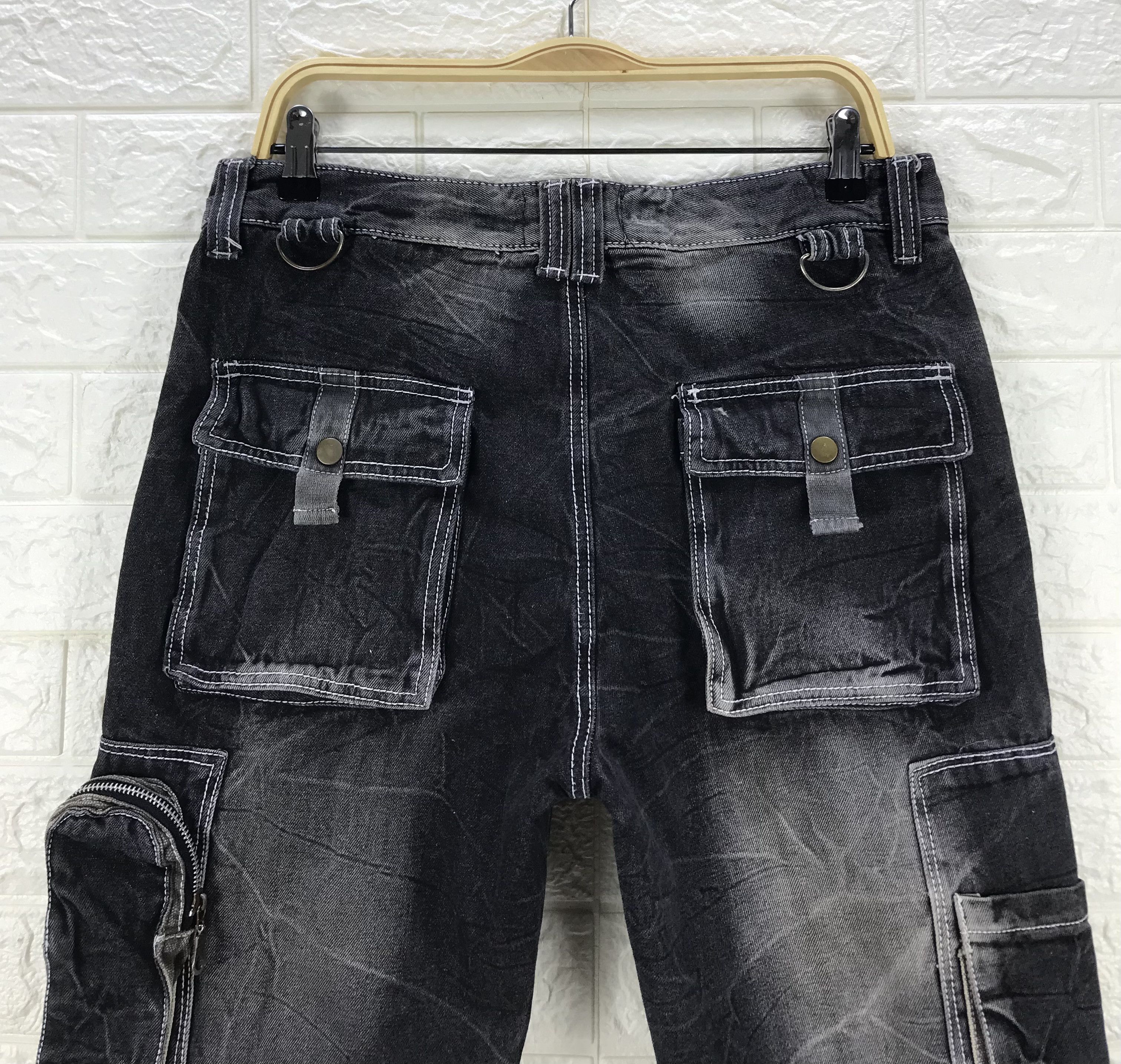 Urban Outfitters Vintage Japanese Urban Seditionaries Faded Black Cargo Jeans Size US 34 / EU 50 - 6 Thumbnail