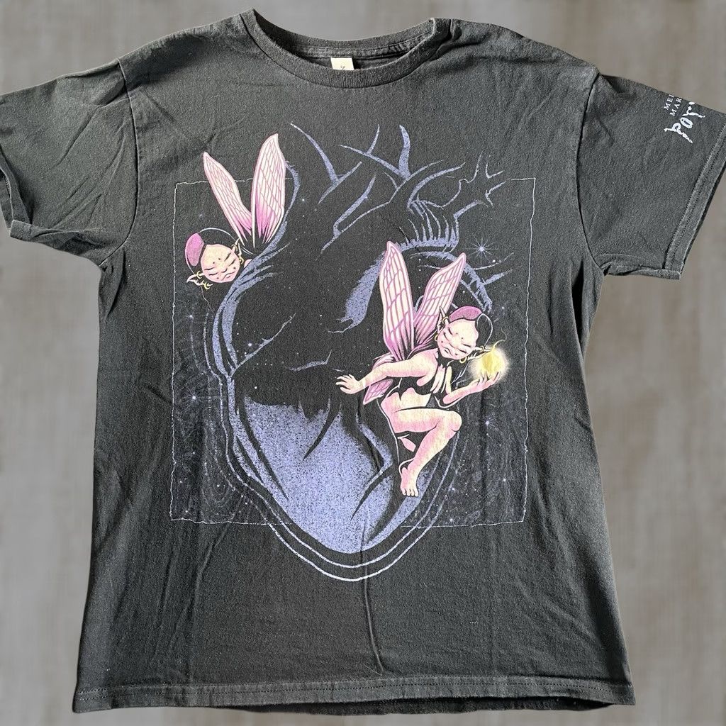 Vintage Melanie Martinez Shirt Men’s M Black Graphic Print Crew Neck T-Shirt 20s Heart Hipster Punk Rock Music Fairy Heart Size US M / EU 48-50 / 2 - 1 Thumbnail