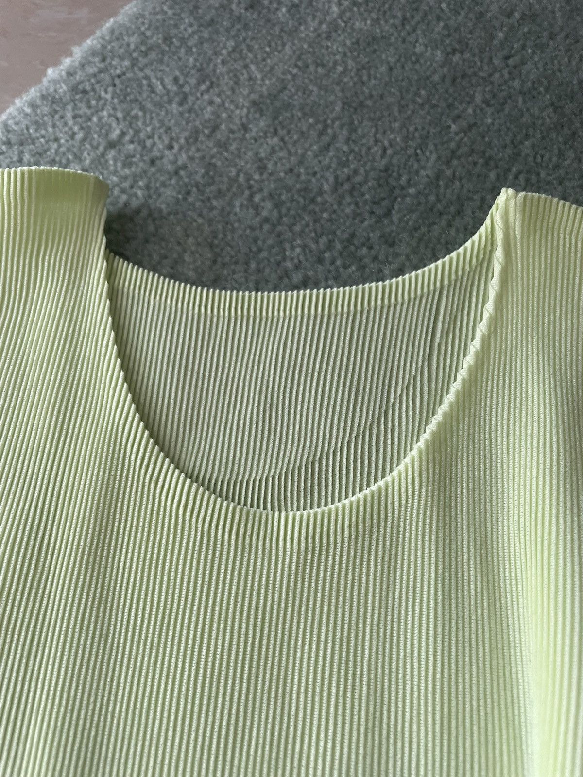 Pleats Please Issey Miyake Brand new Issey Miyake pleats please sleeveless top Size ONE SIZE - 2 Thumbnail