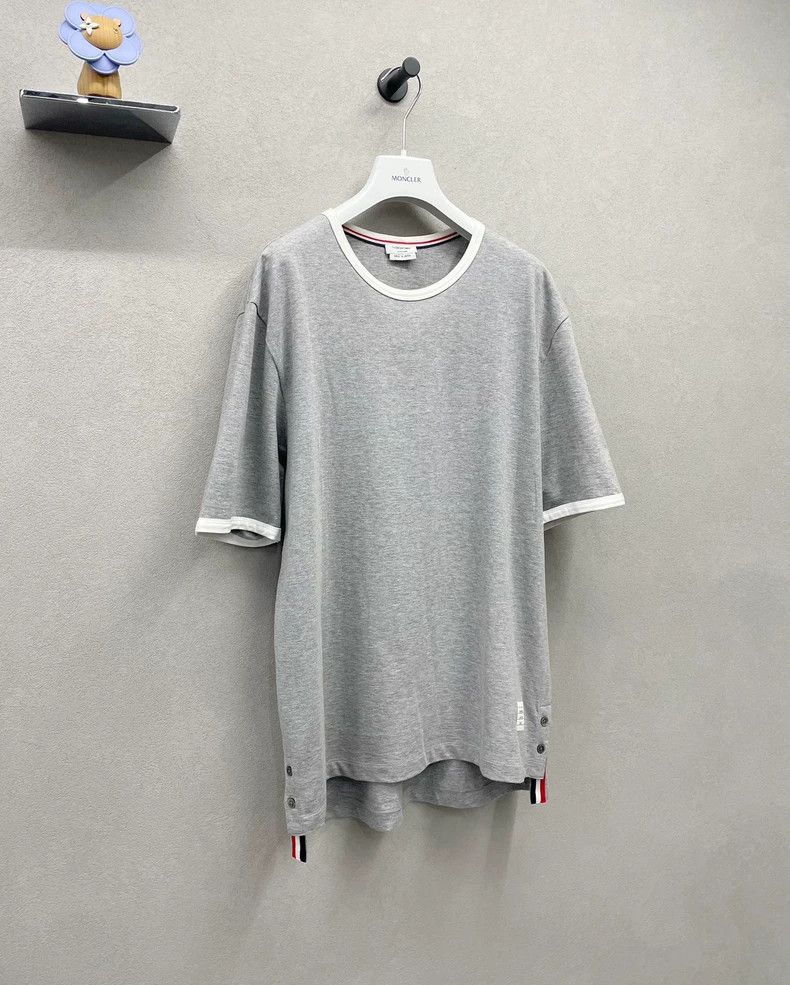 Thom Browne Thom Browne Gray striped short sleeves Size US XL / EU 56 / 4 - 3 Thumbnail