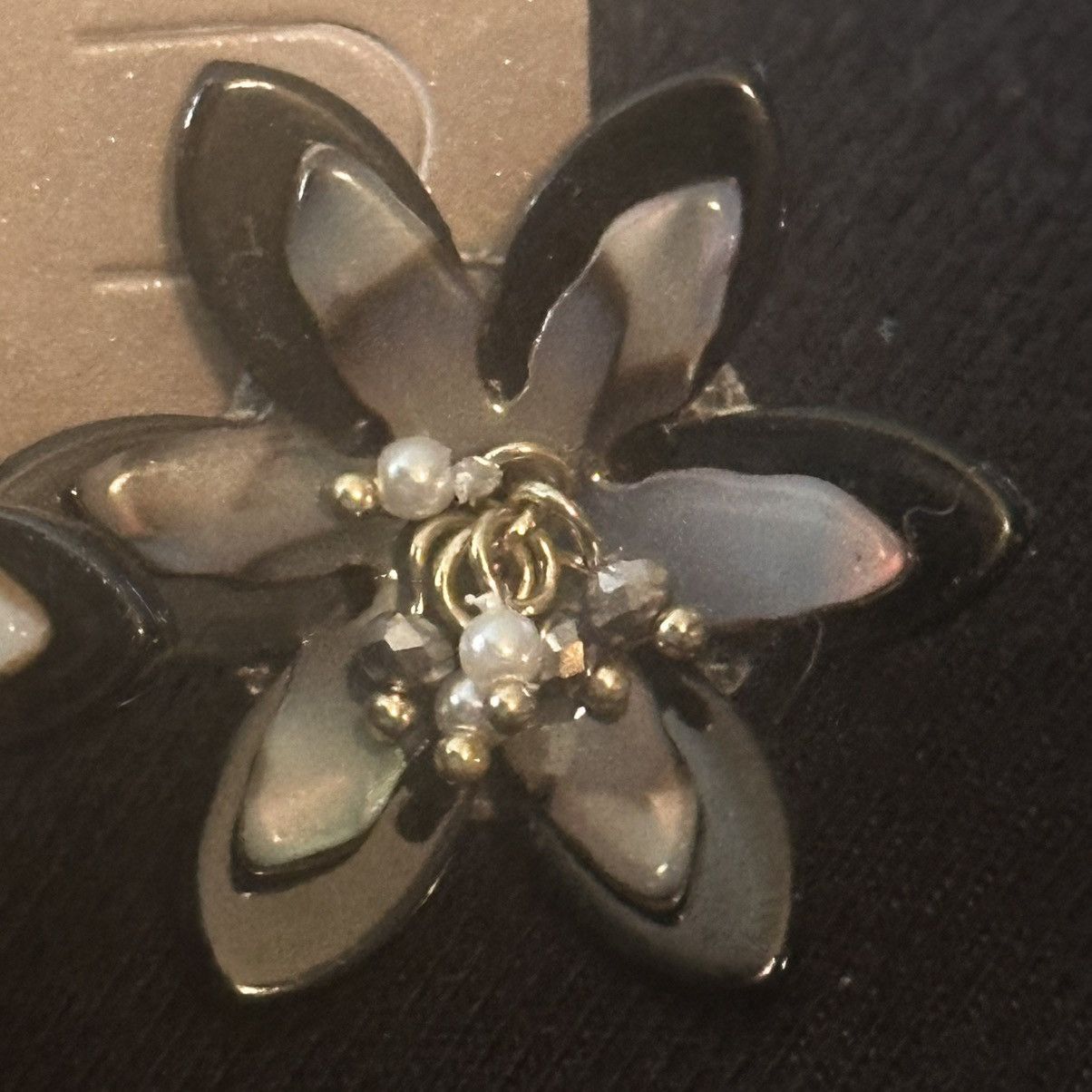Other Frenzy abalone acrylic flower post earrings Size ONE SIZE - 3 Thumbnail