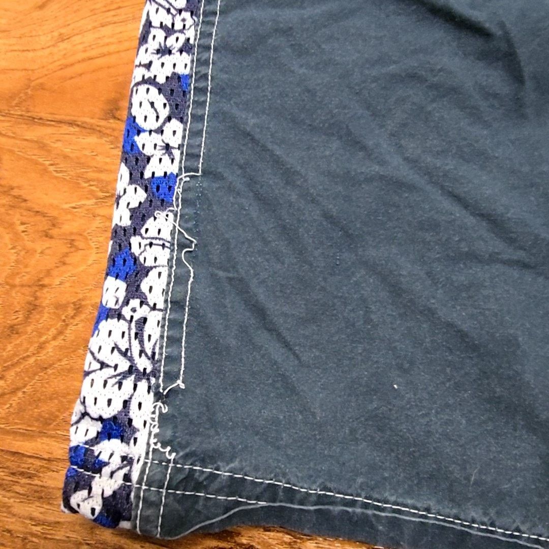 Vintage Vintage Looney Tunes Taz Swim Shorts Blue Cartoon L Size US 33 - 8 Thumbnail