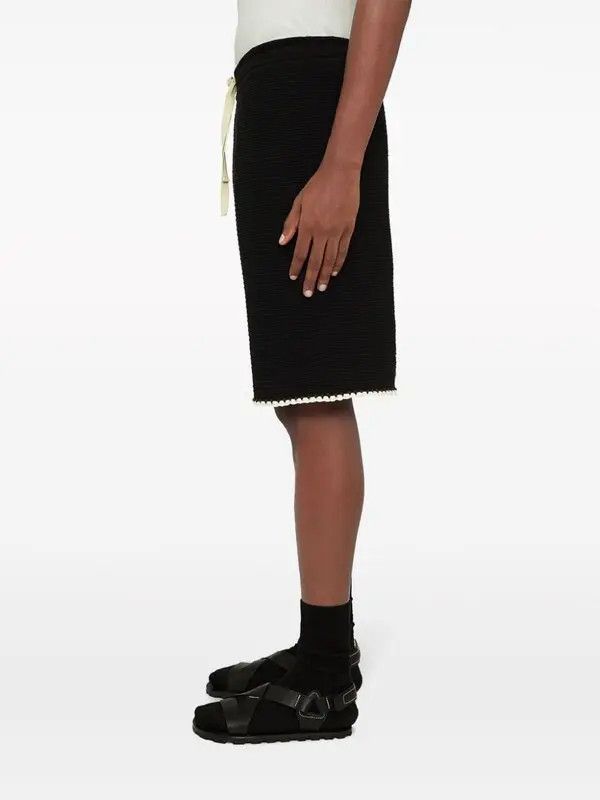 Jil Sander o1w1db10825 Shorts in Black Size US 30 / EU 46 - 5 Thumbnail