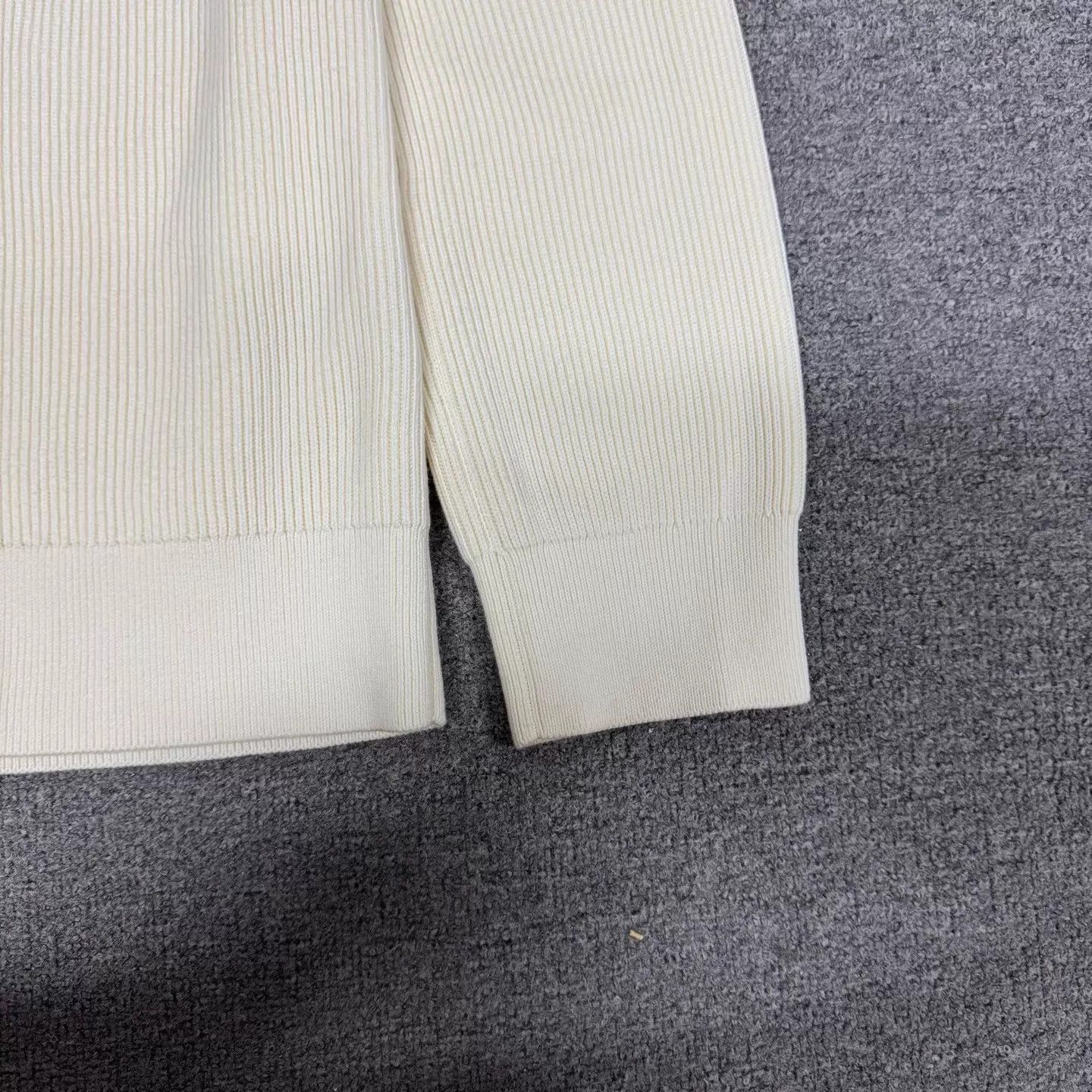 Bottega Veneta BV cream knit cardigan large lapel gold buttons M Size M / US 6-8 / IT 42-44 - 4 Thumbnail