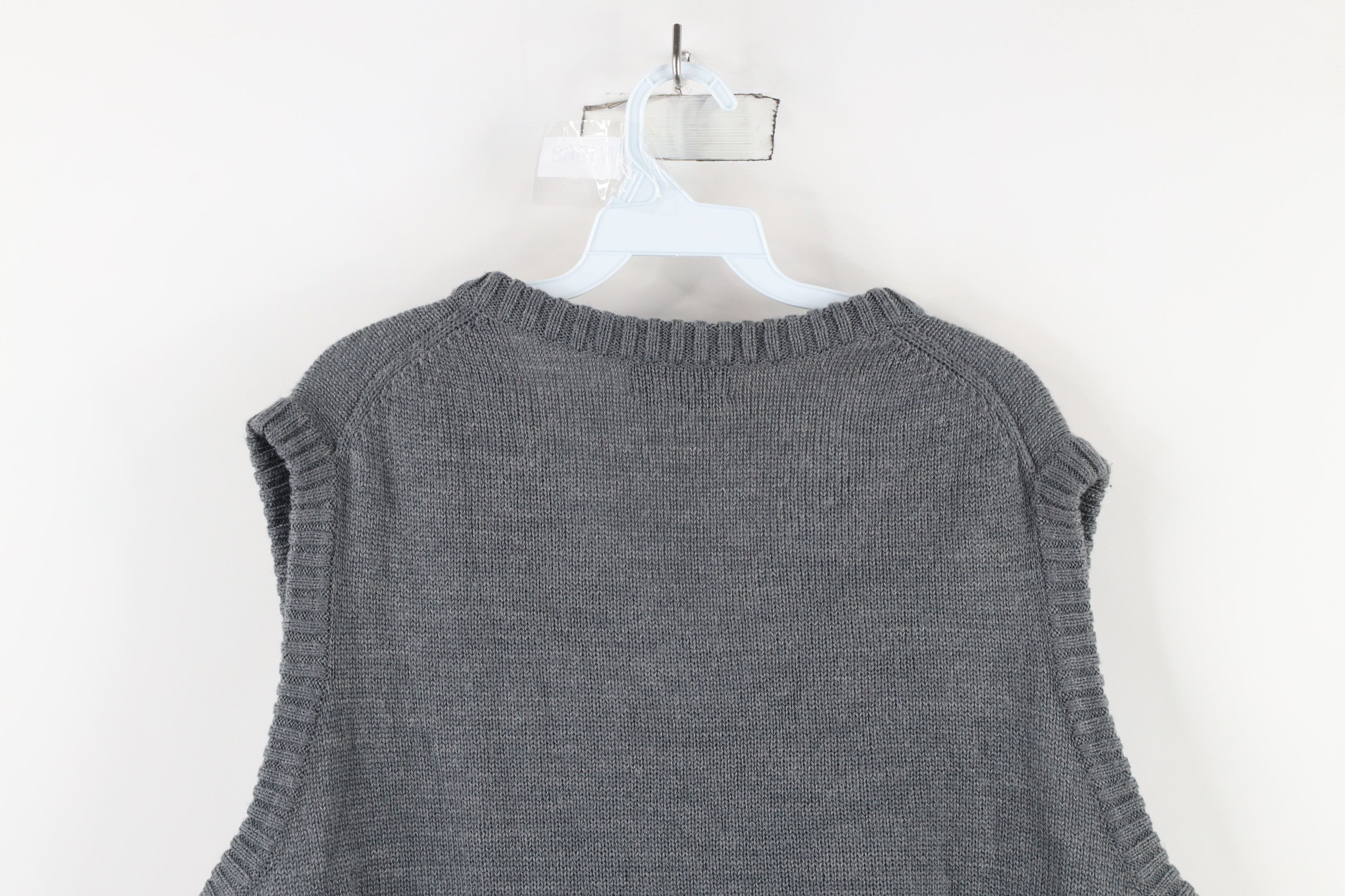 Vintage Vintage 70s Streetwear Knit V-Neck Sweater Vest Gray Acrylic Size US XL / EU 56 / 4 - 10 Thumbnail