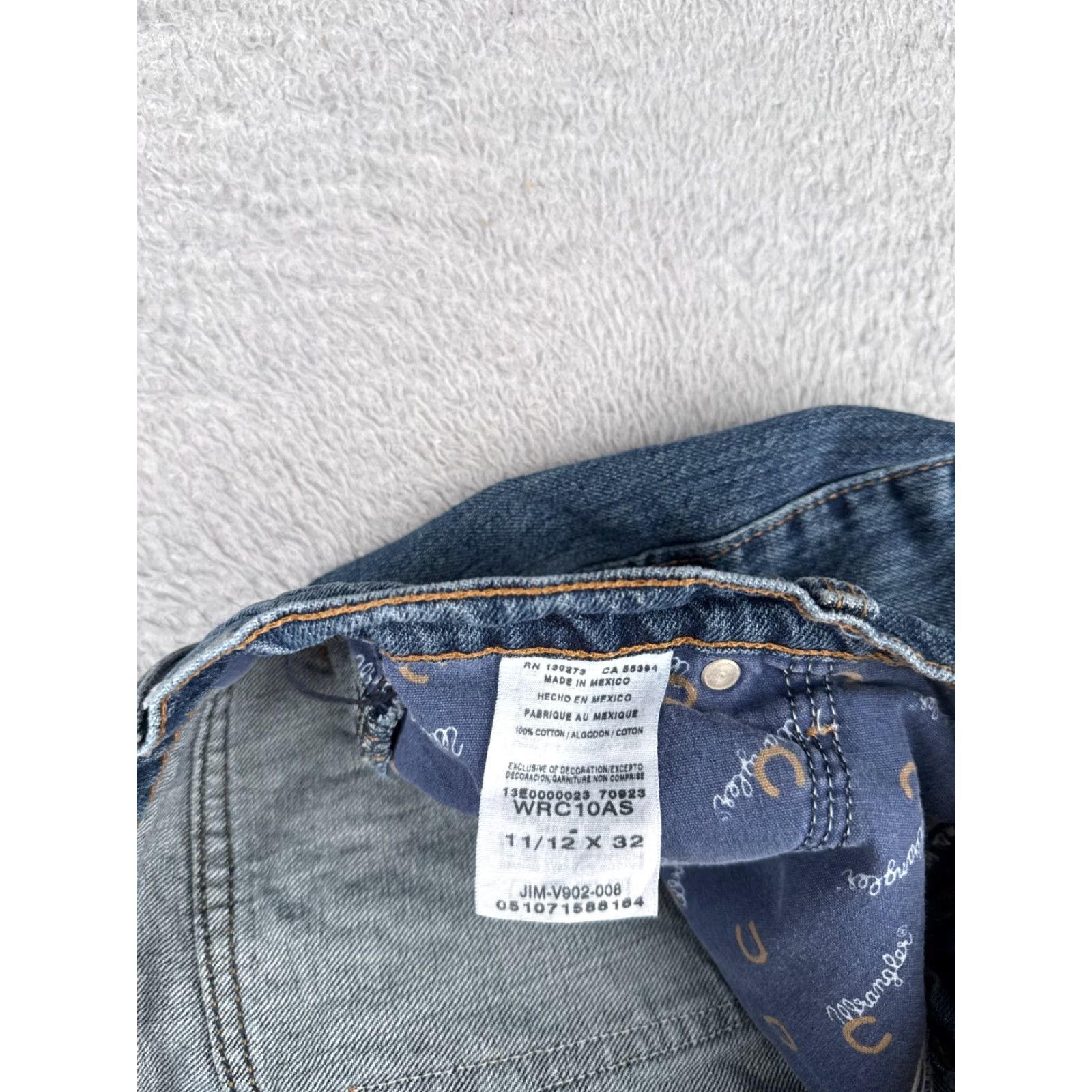 Wrangler VINTAGE Wrangler Jeans Juniors 11 Blue Denim Cowgirl Cut Cash Bootcut Mid Rise 32x32 Size 32" / US 10 / IT 46 - 7 Thumbnail