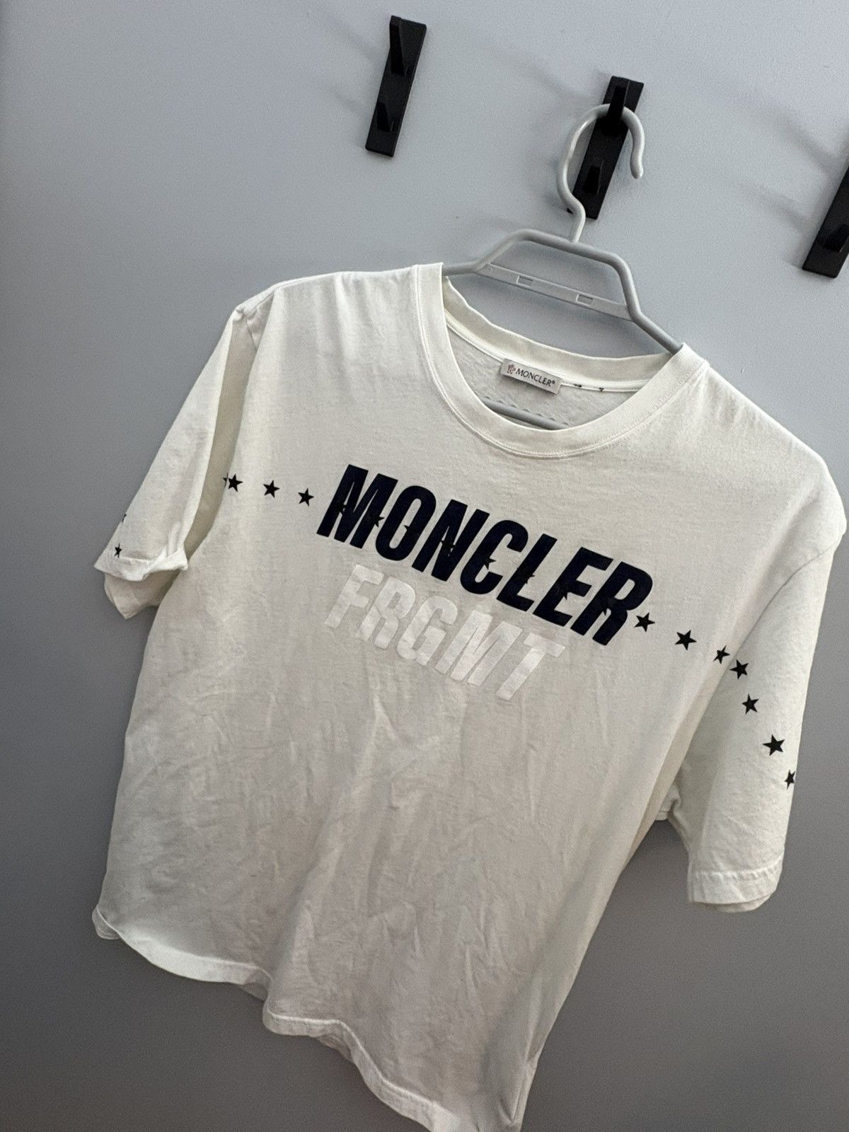 Fragment Design × Moncler Moncler Genius 7 HIROSHI FujiWARA Fragment Star Print Medium Size US M / EU 48-50 / 2 - 2 Thumbnail