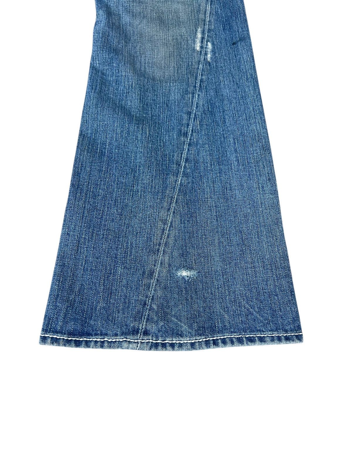 True Religion VTG Y2K True Religion Joey Big T Distress Denim Flare Jeans Size US 30 / EU 46 - 13 Thumbnail