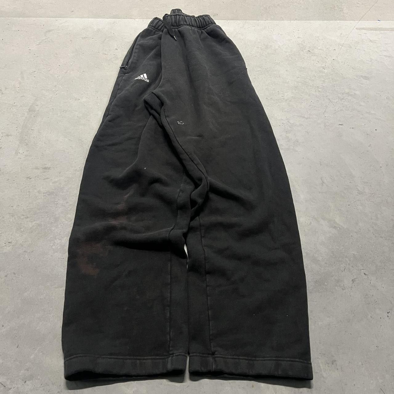 Adidas Vintage Y2K/2000s Baggy Black Adidas Sweatpants With a worn Look! Size US 34 / EU 50 - 2 Thumbnail