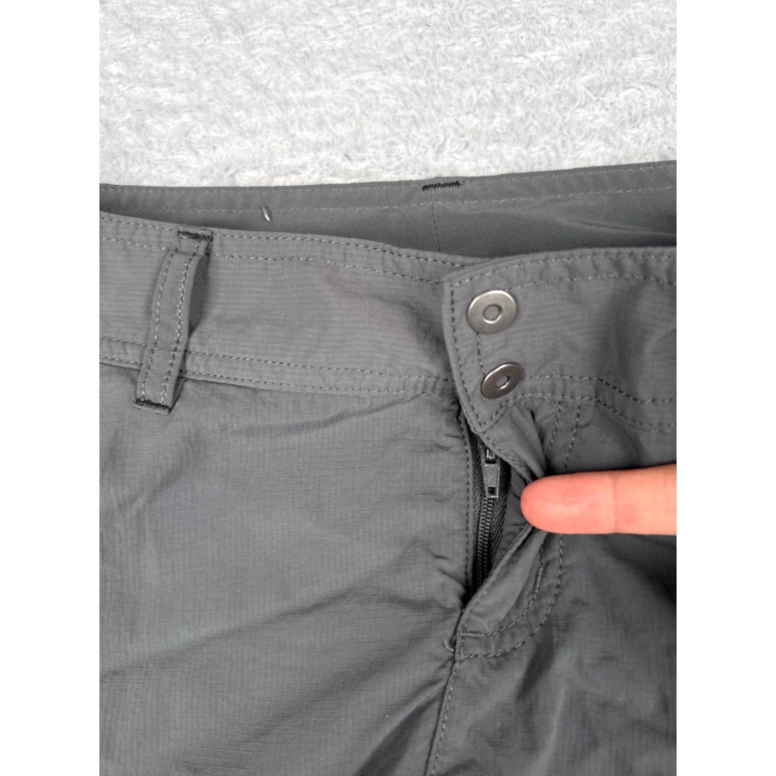 Vintage Columbia Womens Skort Gray Nylon Shell Omni-Shade Hiking Activewear Shorts 2 Size 26" / US 2 / IT 38 - 6 Thumbnail
