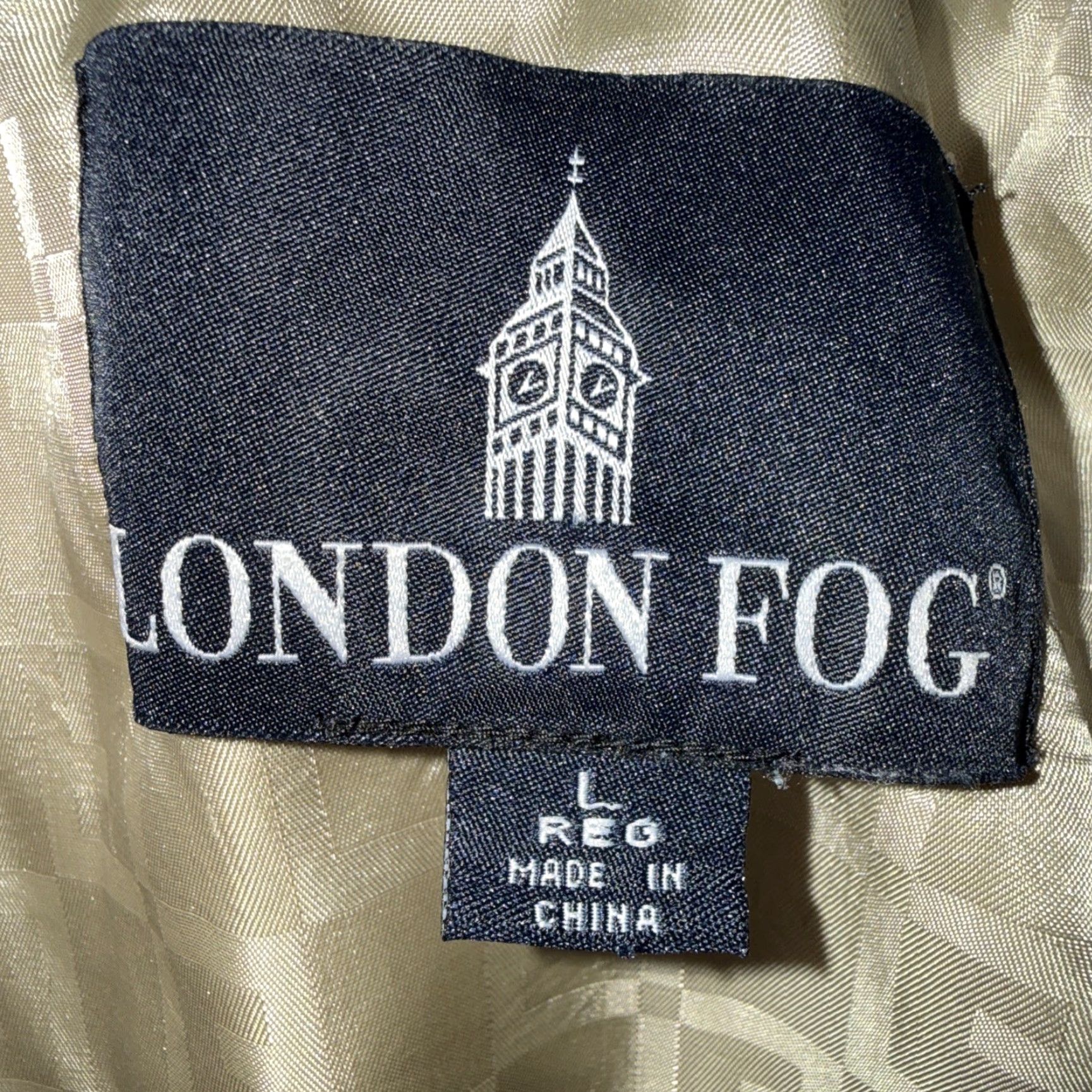London Fog VINTAGE London Fog Women Trench Coat L Beige Tan Lightweight Regular Pockets Shoulder Pads Long Sleeve Button Closure Dry Clean Only 1990s Mens? Size L / US 10 / IT 46 - 3 Thumbnail
