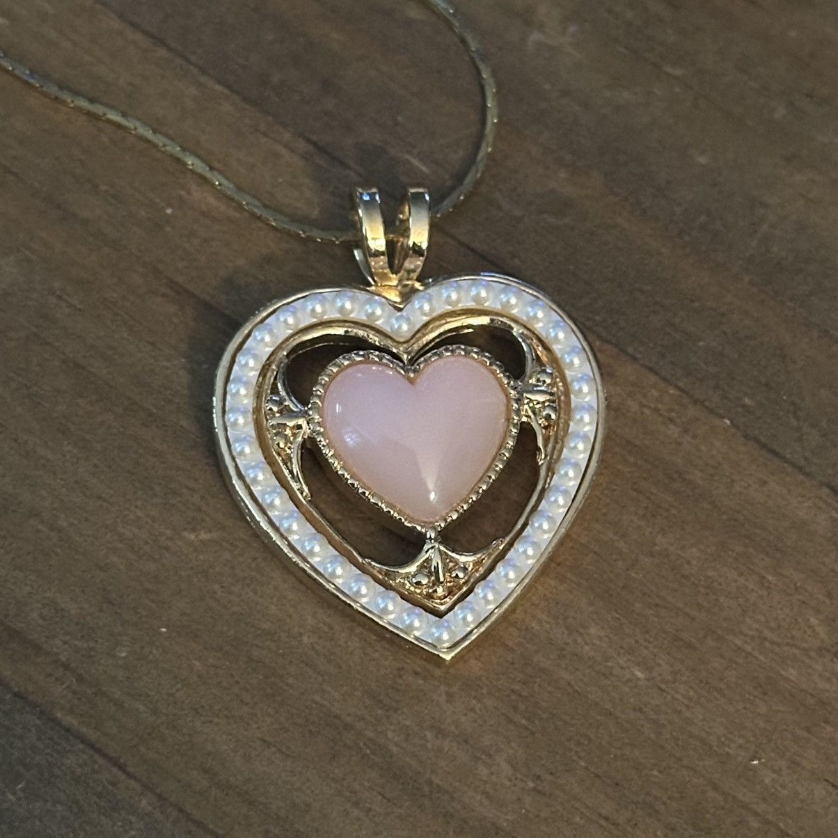 Vintage Vintage gold tone rose quartz and seed pearls heart necklace Size ONE SIZE - 3 Thumbnail