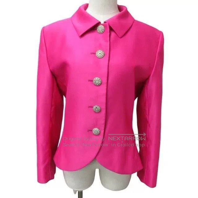 Saint Laurent Paris Yves Saint Laurent Vintage Pink Blazer. Size XS / US 0-2 / IT 36-38 - 1 Thumbnail