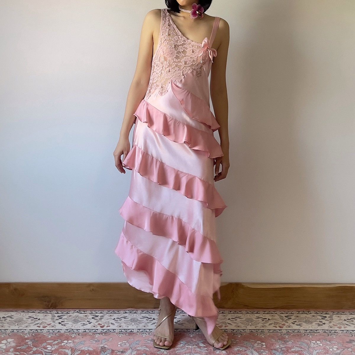 Victoria's Secret × Vintage Vintage VS Pink Ruffle Satin Dress (Small) Size S / US 4 / IT 40 - 11 Thumbnail