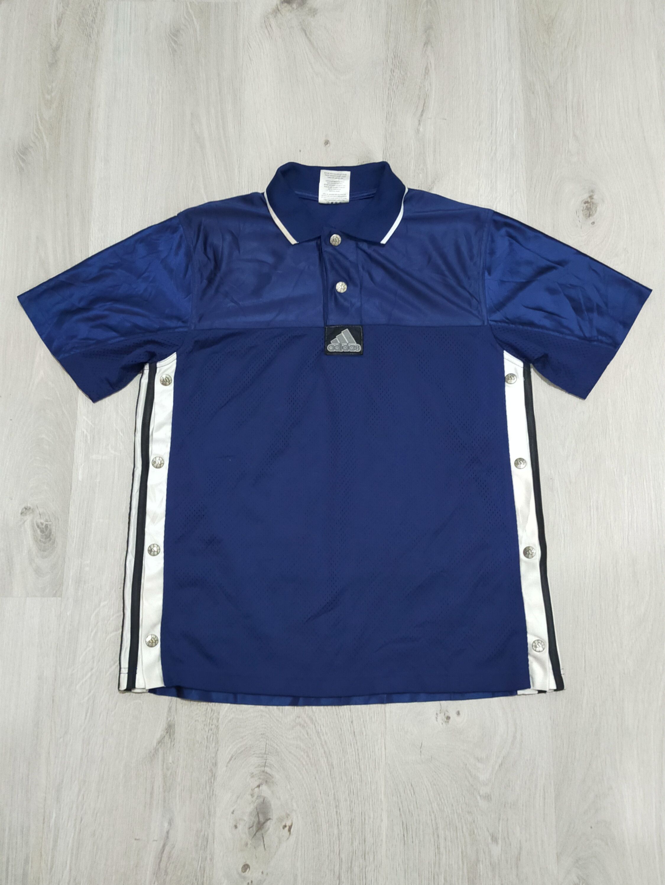 Adidas vintage adidas side button polo jersey Size US L / EU 52-54 / 3 - 1 Thumbnail