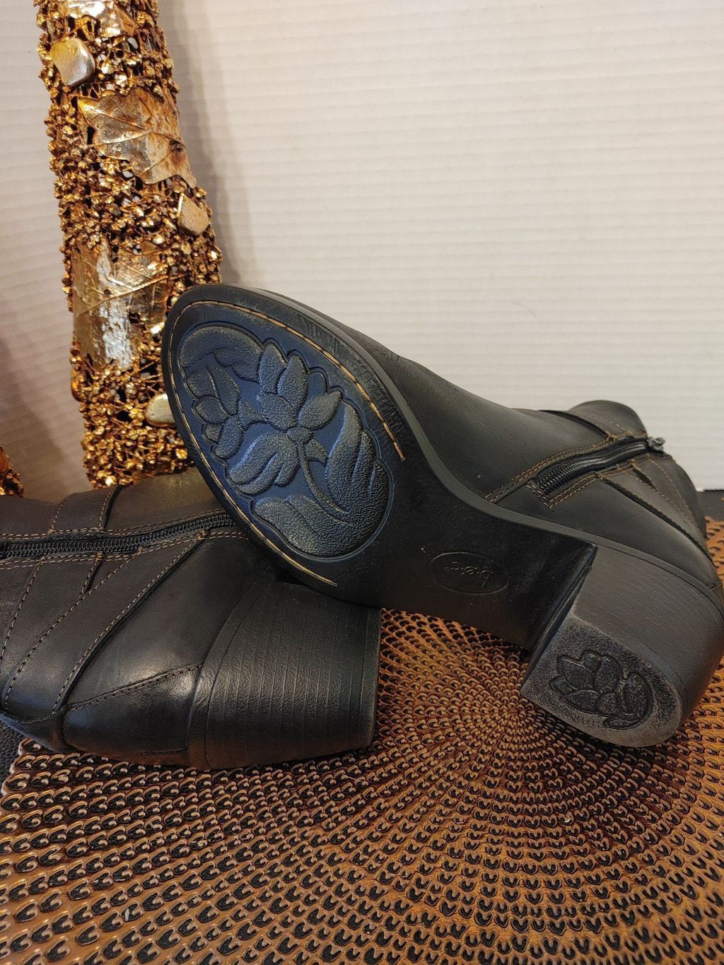 Born boc Payton leather boots size 9M Size US 9 / IT 39 - 6 Thumbnail