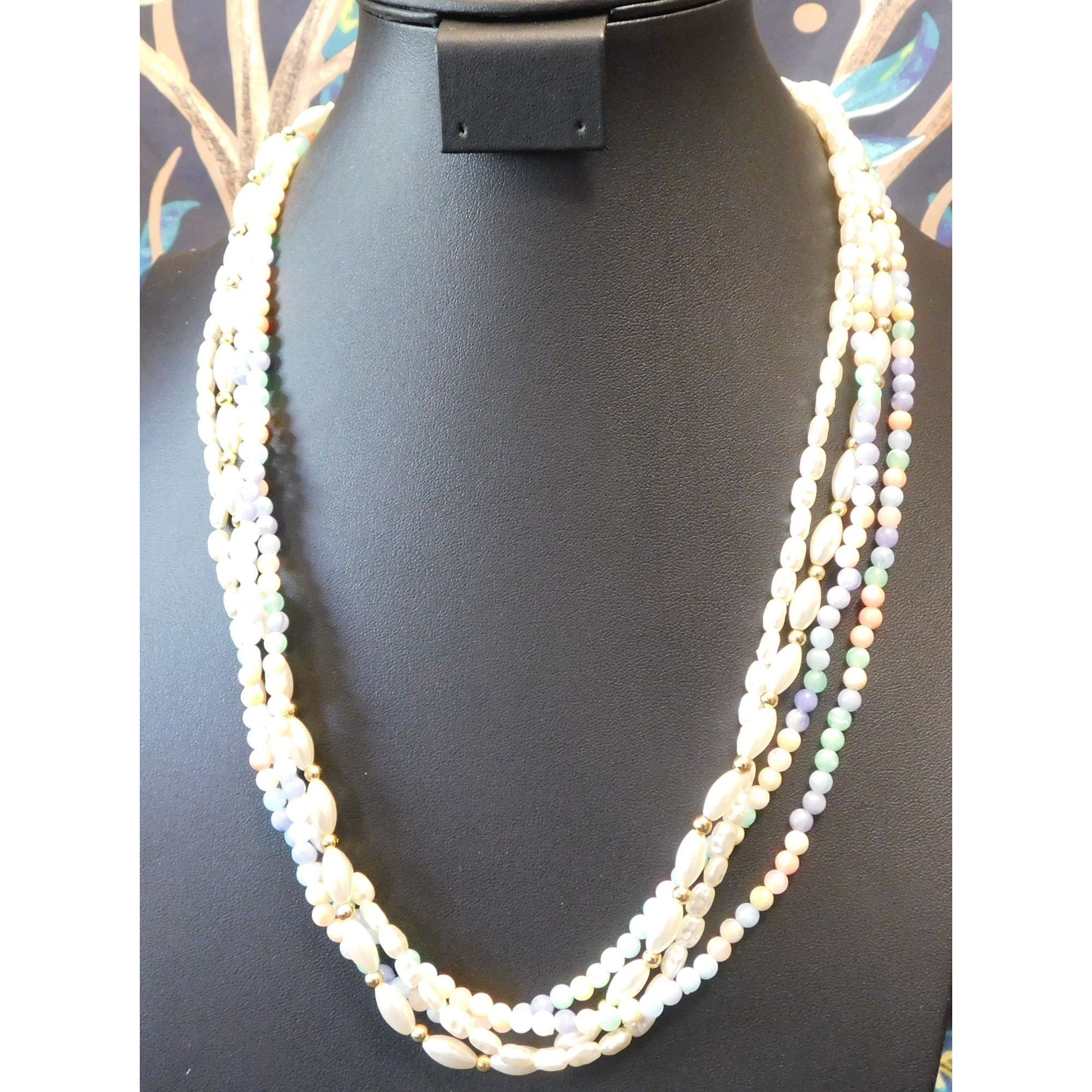 Other Pastel Coquette Pearl And Lucite Beaded Layered Necklace Size ONE SIZE - 3 Thumbnail
