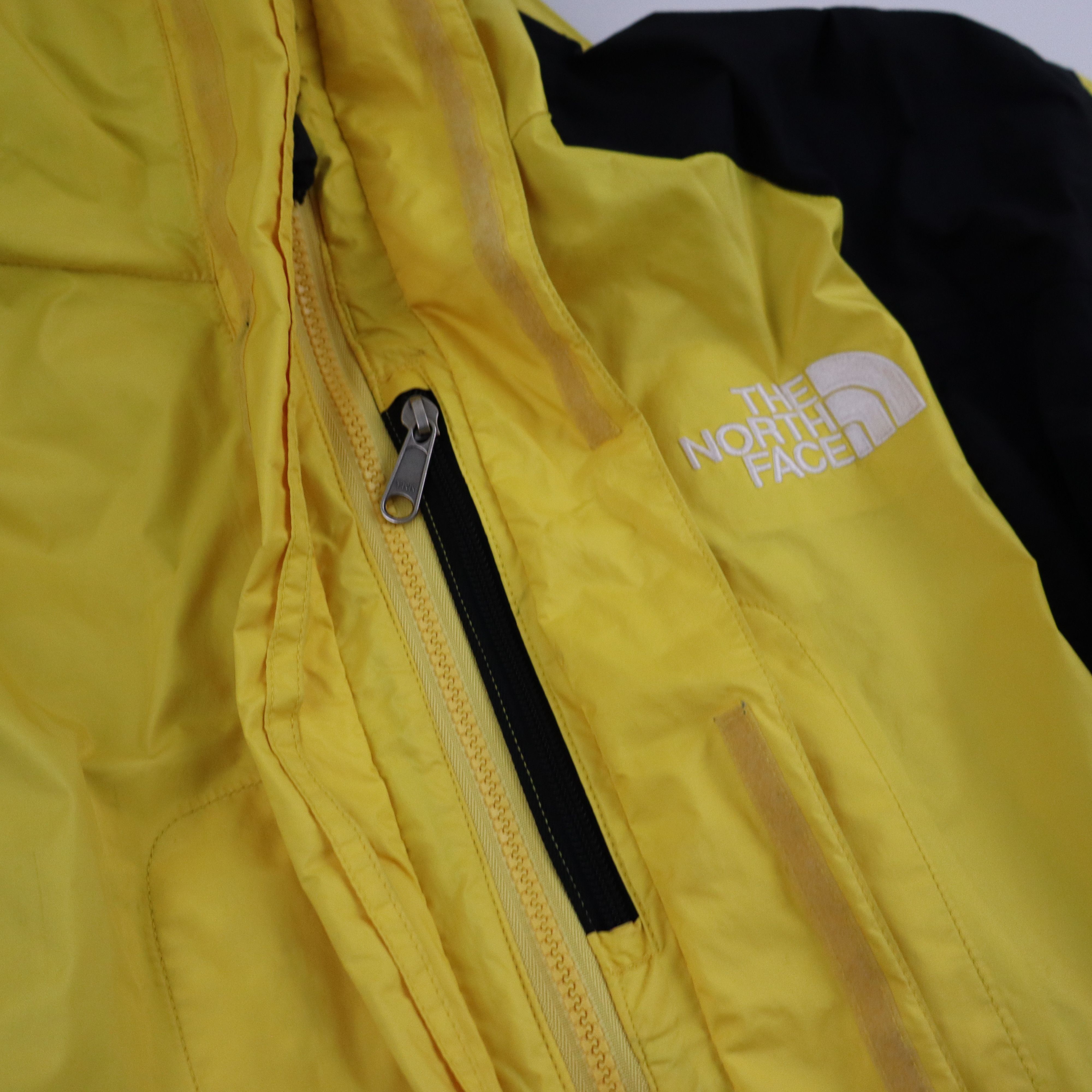The North Face × Vintage 90s The North Face Mountain Light GTX Gore Tex Yellow Jacket Size US XL / EU 56 / 4 - 6 Thumbnail