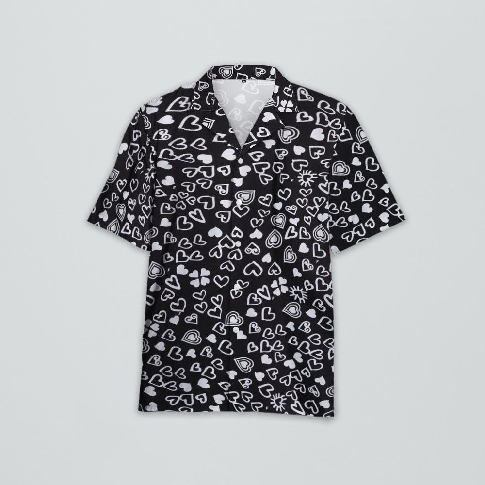 Designer Black Heart-Print Short-Sleeve Shirt Size US M / EU 48-50 / 2 - 3 Thumbnail