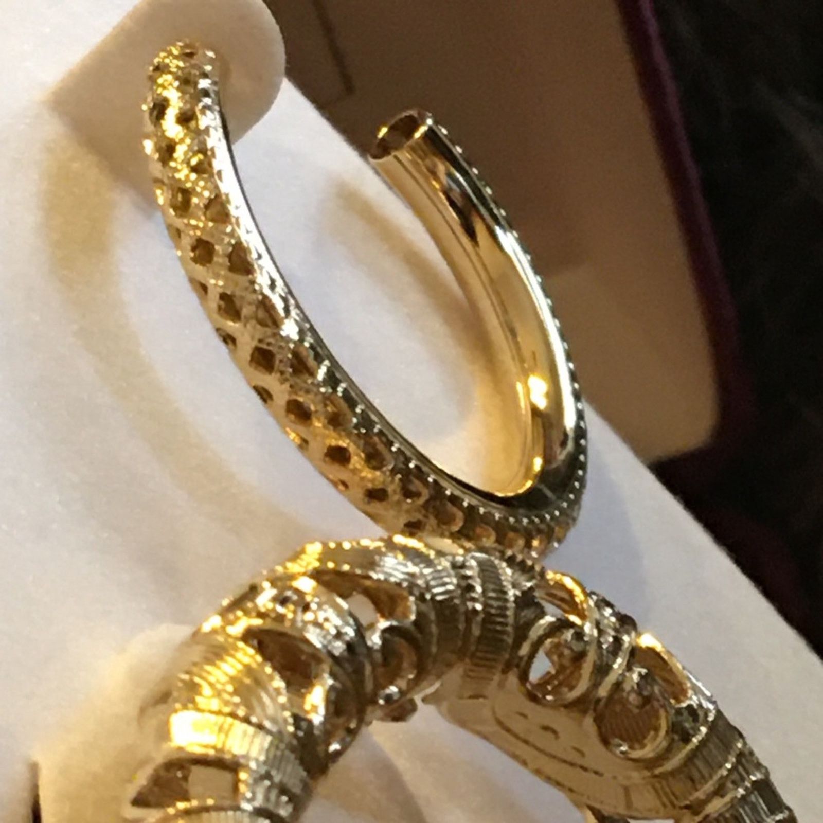 Worthington Worthington gold tone brooch and hoop earring set Size ONE SIZE - 8 Thumbnail