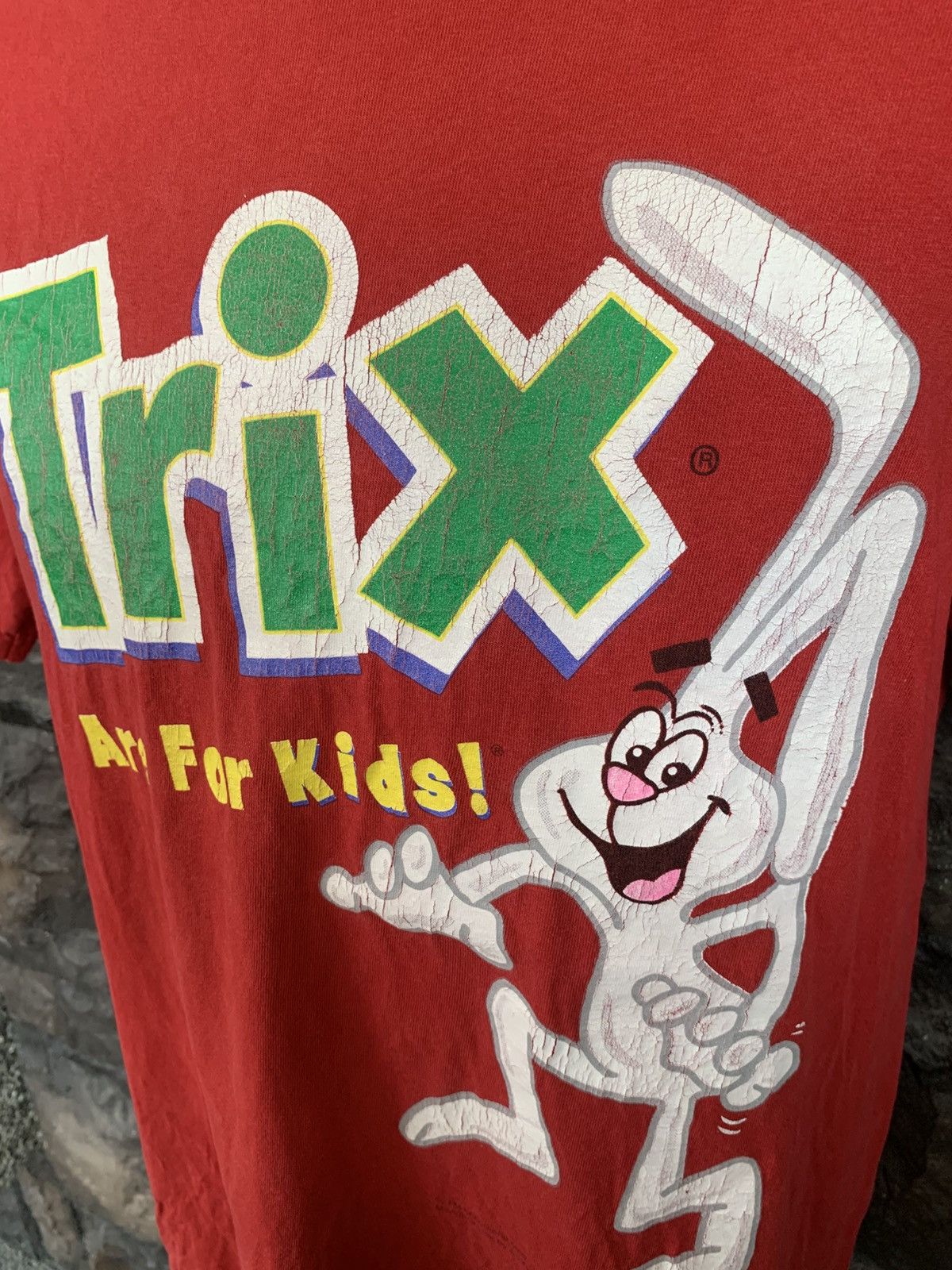 Vintage Vintage 90s Trix Rabbit Cereal Promo T Shirt Size US L / EU 52-54 / 3 - 6 Thumbnail