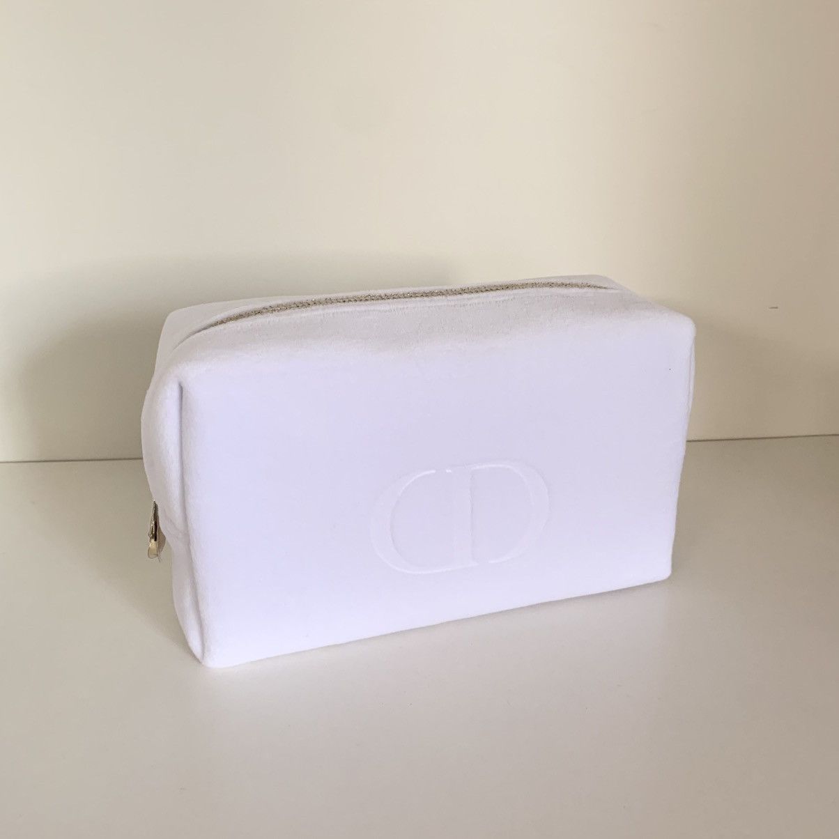 Dior Dior fuzzy white zippy pouch Size ONE SIZE - 4 Thumbnail
