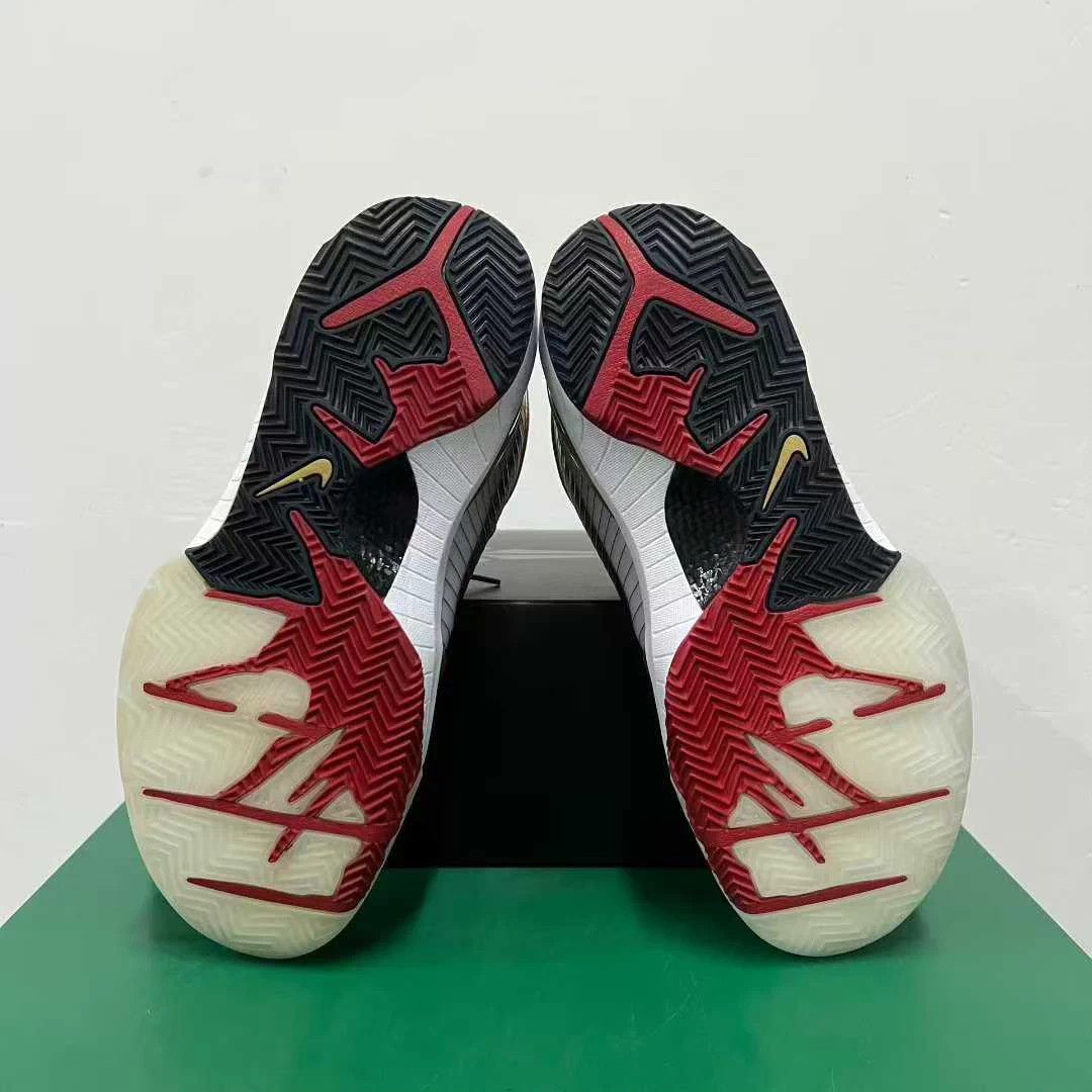 Nike Nike Kobe 4 Gold EUR41 1w $1200 OG Box Size US 8 / EU 41 - 6 Thumbnail