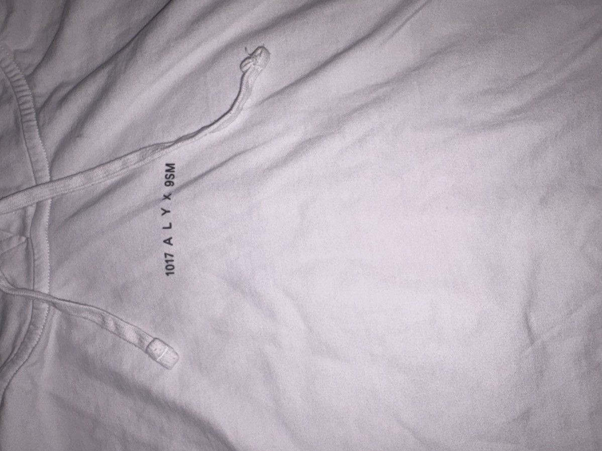 1017 ALYX 9SM 1017 Alyx 9SM hoodie Size US M / EU 48-50 / 2 - 2 Thumbnail