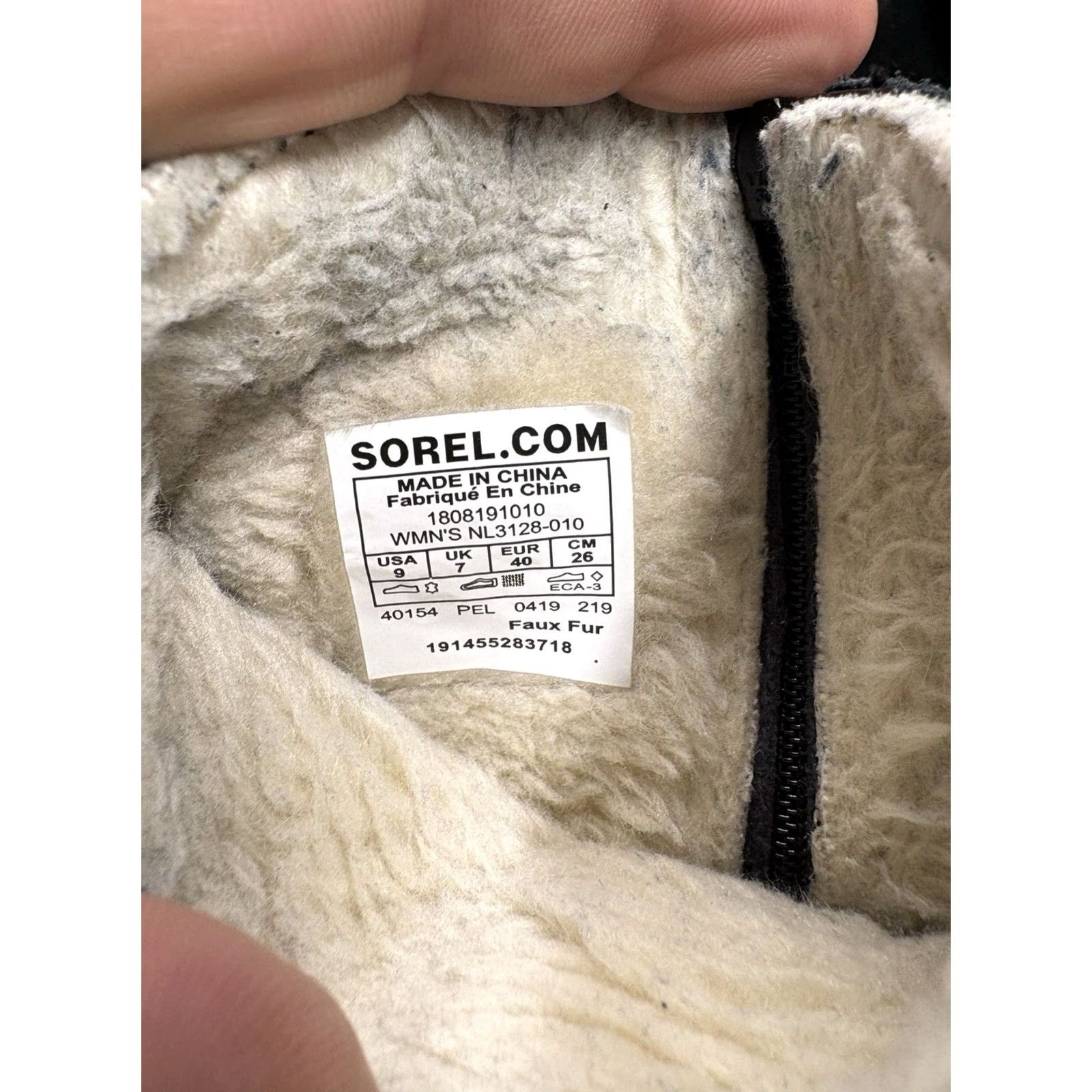 SOREL Sorel Kinetic Waterproof Winter Boots Black Women's Size 9 Bootie Suede Rubber Lining Wool Casual Outdoor ⟶ Mens? Size 28" / US 6 / IT 42 - 8 Thumbnail