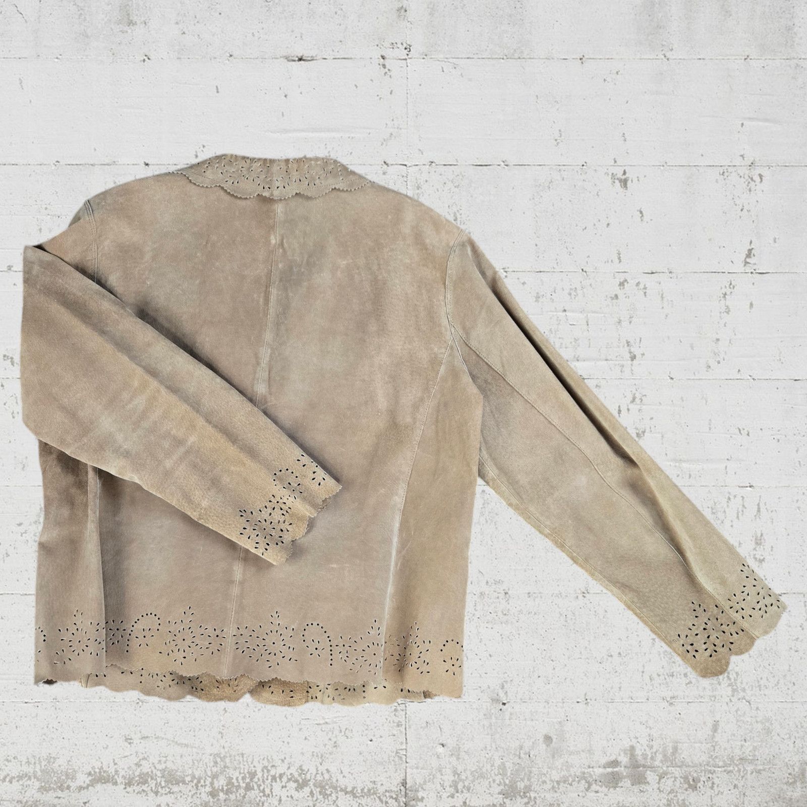 Coldwater Creek Vintage Tan Eyelet Western Leather Jacket Size Large Petite Size L / US 10 / IT 46 - 11 Thumbnail