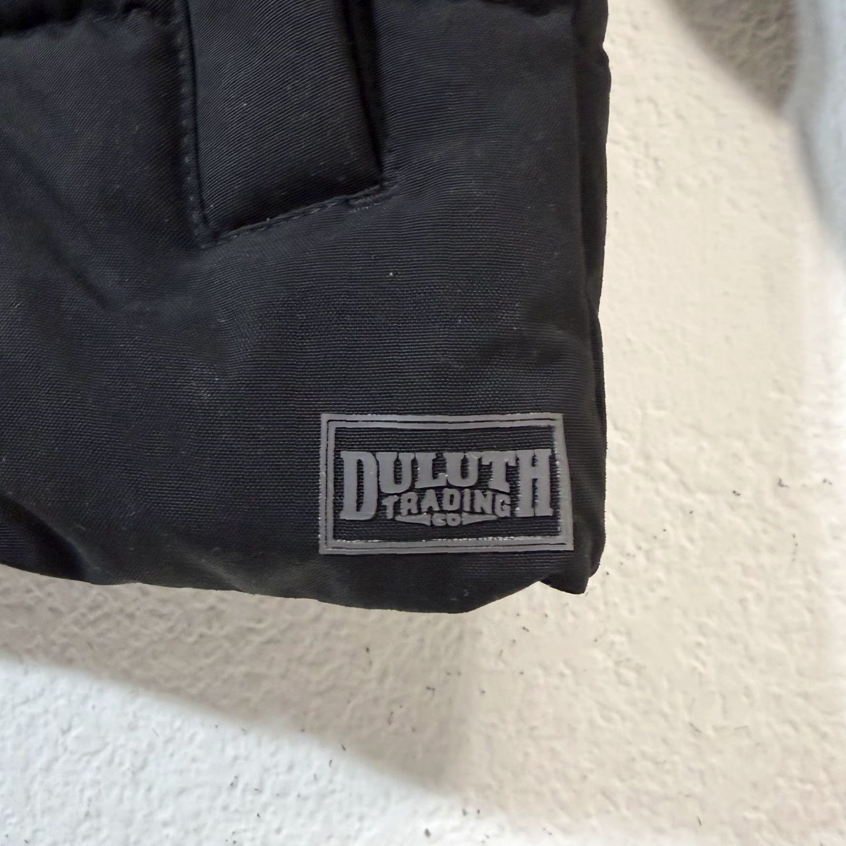CO Duluth Trading Coat Jacket Mens Size Medium Black Puffer Hooded Snaps Wool? Nylon? (Note: original title did not include wool) Size US M / EU 48-50 / 2 - 7 Thumbnail