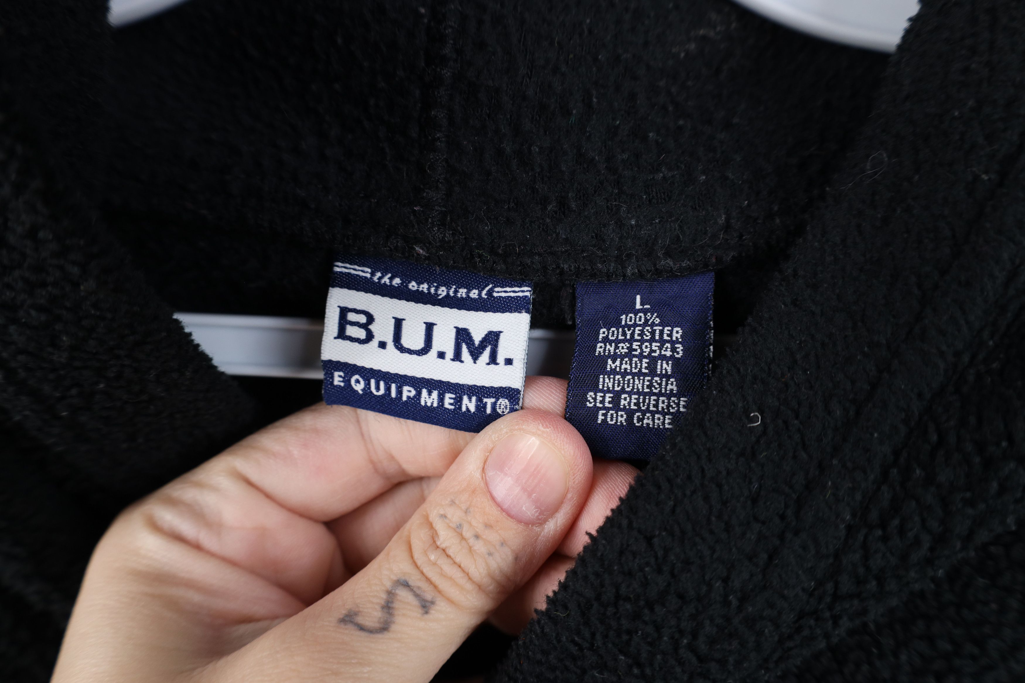 Vintage Vintage 90s Bum Equipment Fleece Hoodie Sweatshirt Black Size US L / EU 52-54 / 3 - 6 Thumbnail