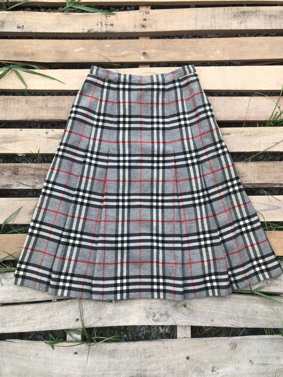 Burberry Vintage Burberrys Nova Check Skirts Size 26" / US 2 / IT 38 - 1 Thumbnail