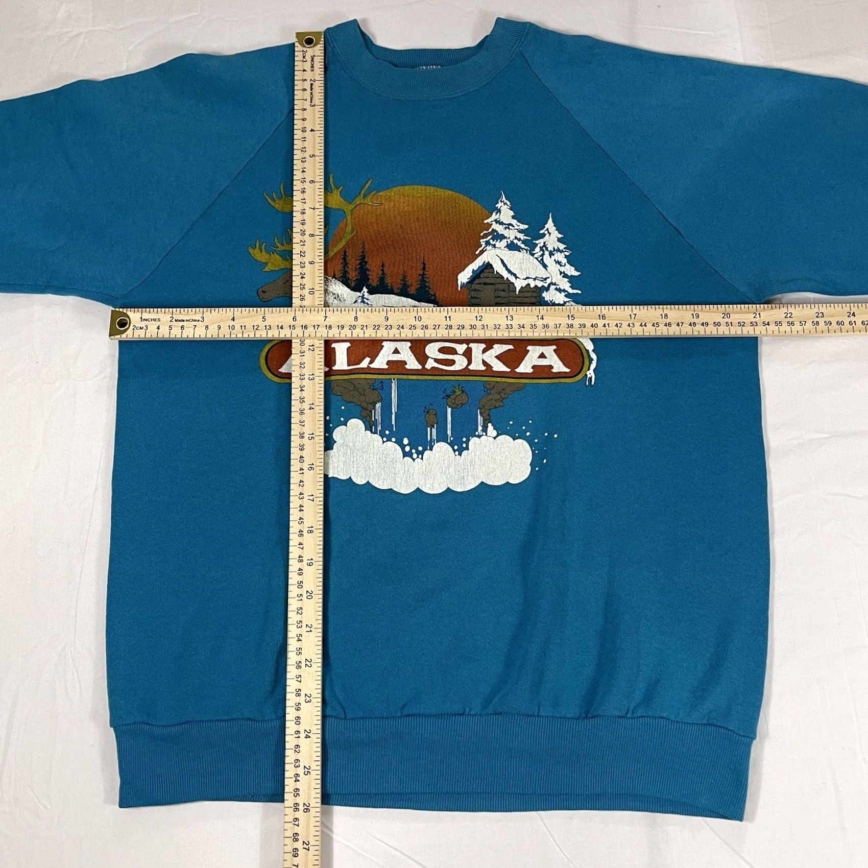 Vintage VINTAGE Alaska Sweatshirt Unisex Adults L Crew Neck Blue Cotton Blend 90s Reindeer Caribou Graphic 80s 90s Size US L / EU 52-54 / 3 - 2 Thumbnail