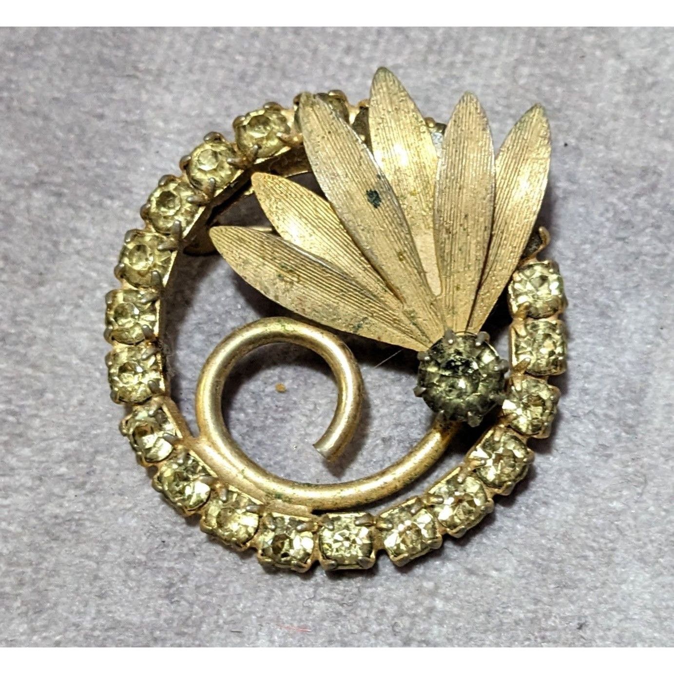 Other Vintage Gold Tone Floral Rhinestone Brooch Size ONE SIZE - 4 Thumbnail