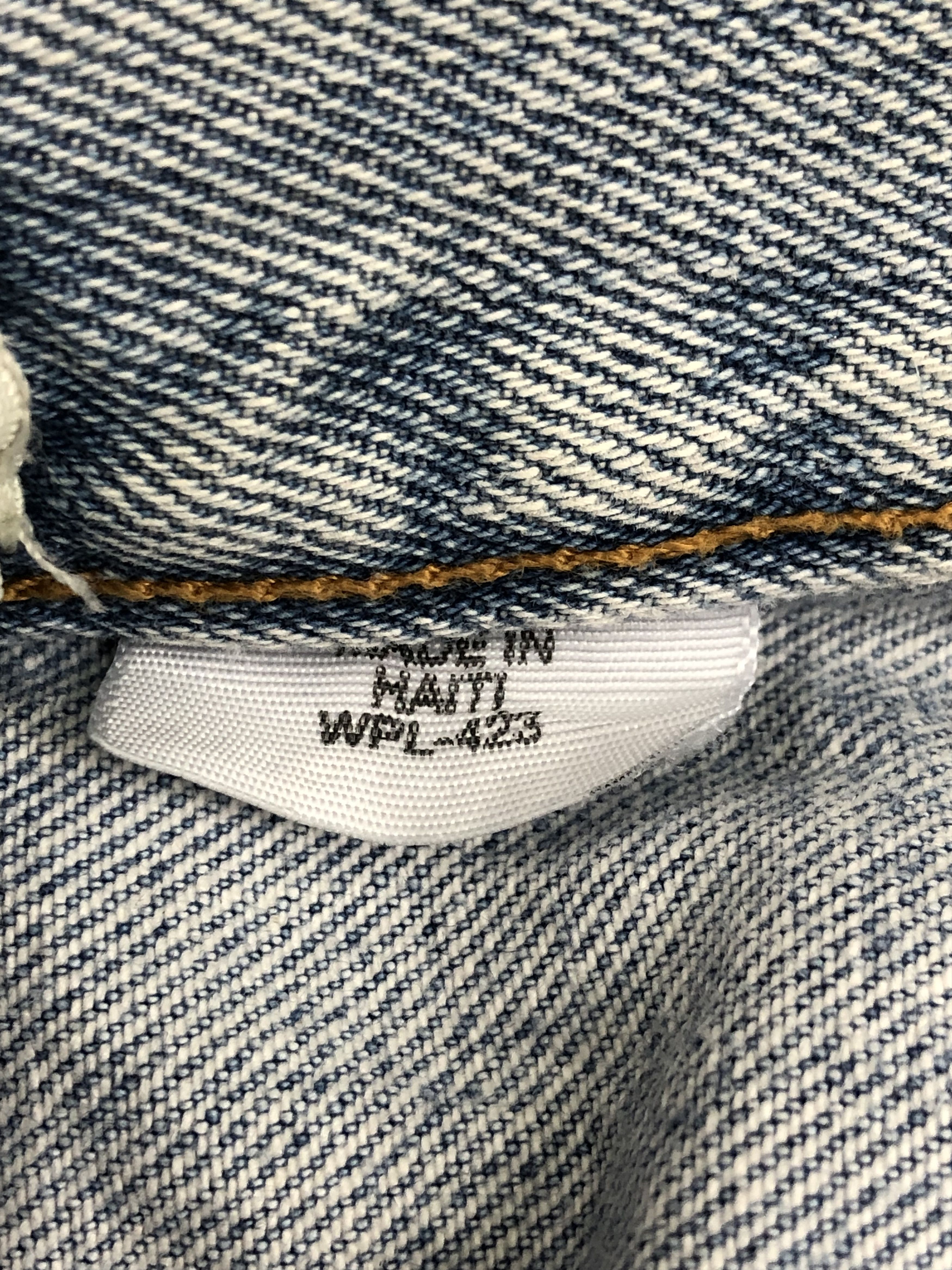 Levi's Vintage Levis 501 Light Washed Jeans DPP0229 Size US 35 - 11 Thumbnail