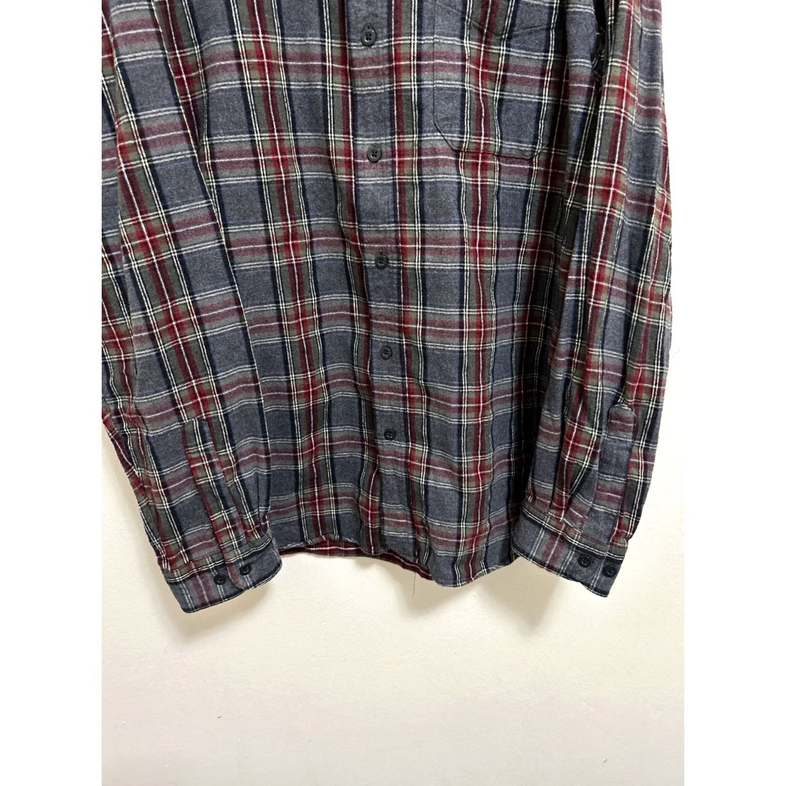 Vintage L.L. Bean Flannel Shirt Mens Large Gray Red Scotch Plaid Traditional Fit Long Sleeve Button-Up Collared Size US L / EU 52-54 / 3 - 3 Thumbnail