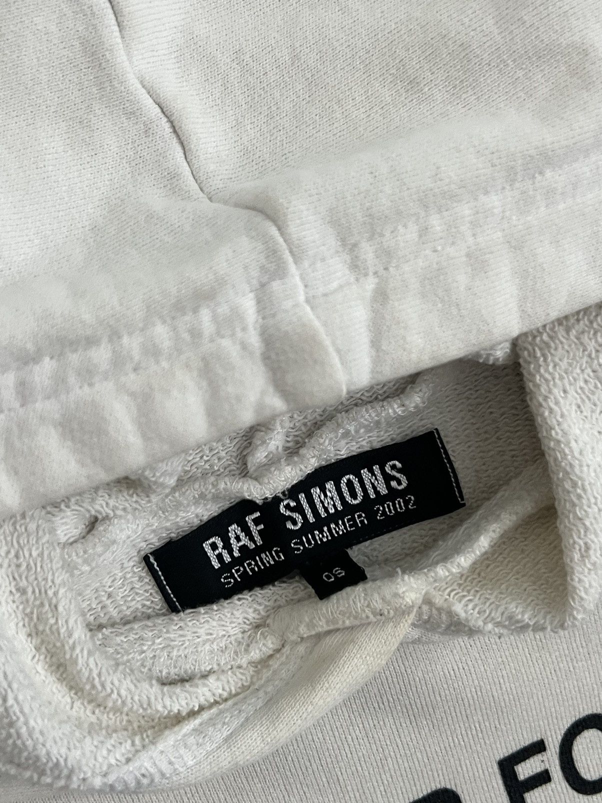 Raf Simons SS2002 Raf Simons Kollaps Sample White Sleeveless OS Hoodie Size US XL / EU 56 / 4 - 10 Thumbnail