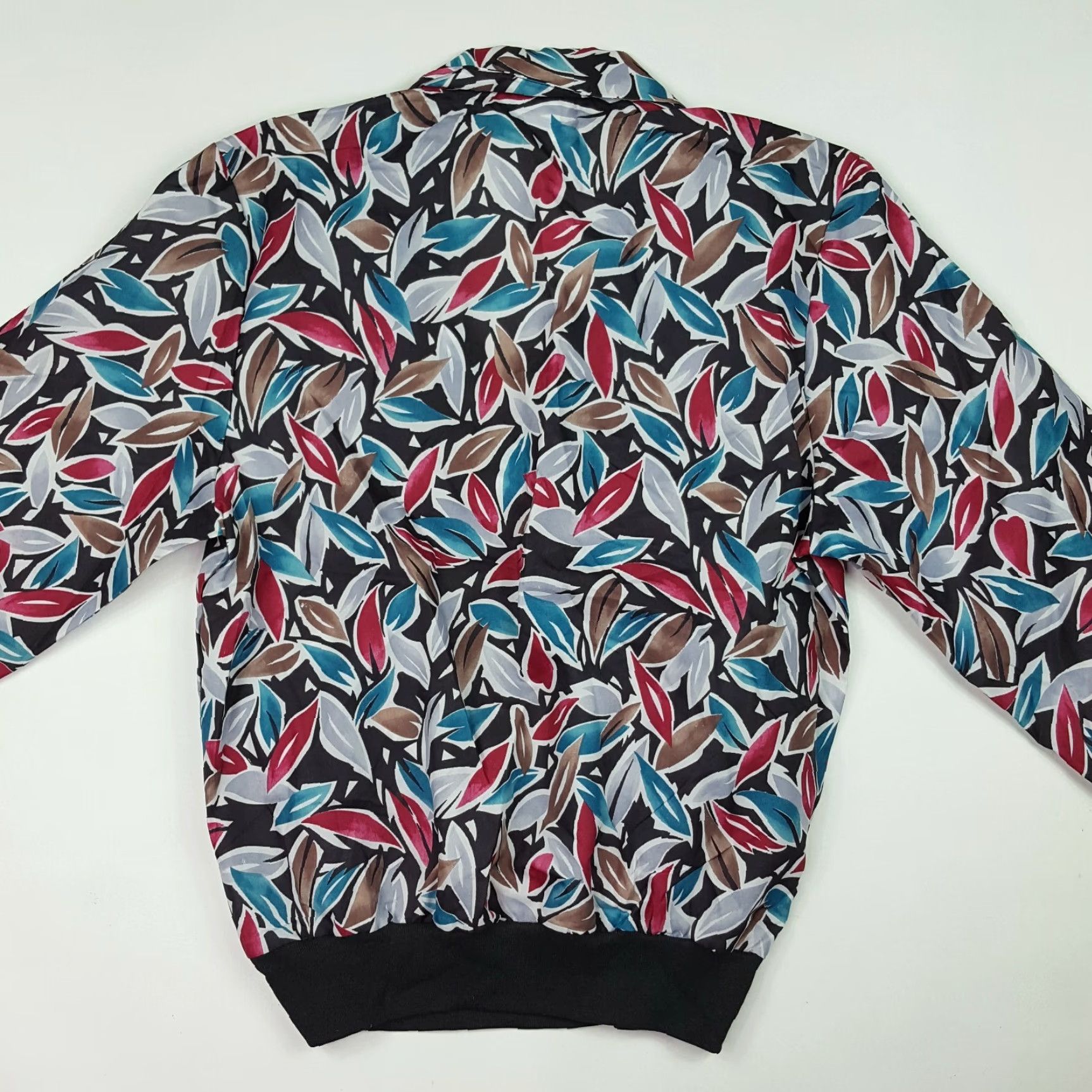 Vintage VINTAGE Orare Sweatshirt Women's Size 10 Long Sleeve Collared Button Up Leaf Floral 80s 90s Retro Top Size L / US 10 / IT 46 - 4 Thumbnail